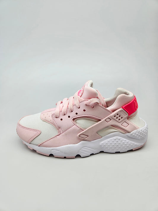 NIKE NOVI ORIGINAL PATIKI BR 37.5