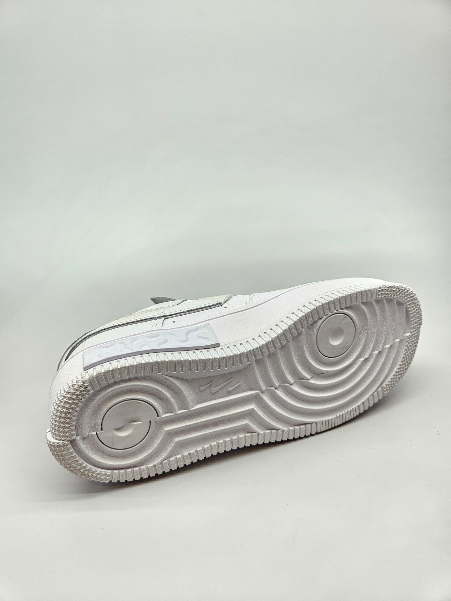 NIKE AF1 NOVI ORIGINAL PATIKI BR 39