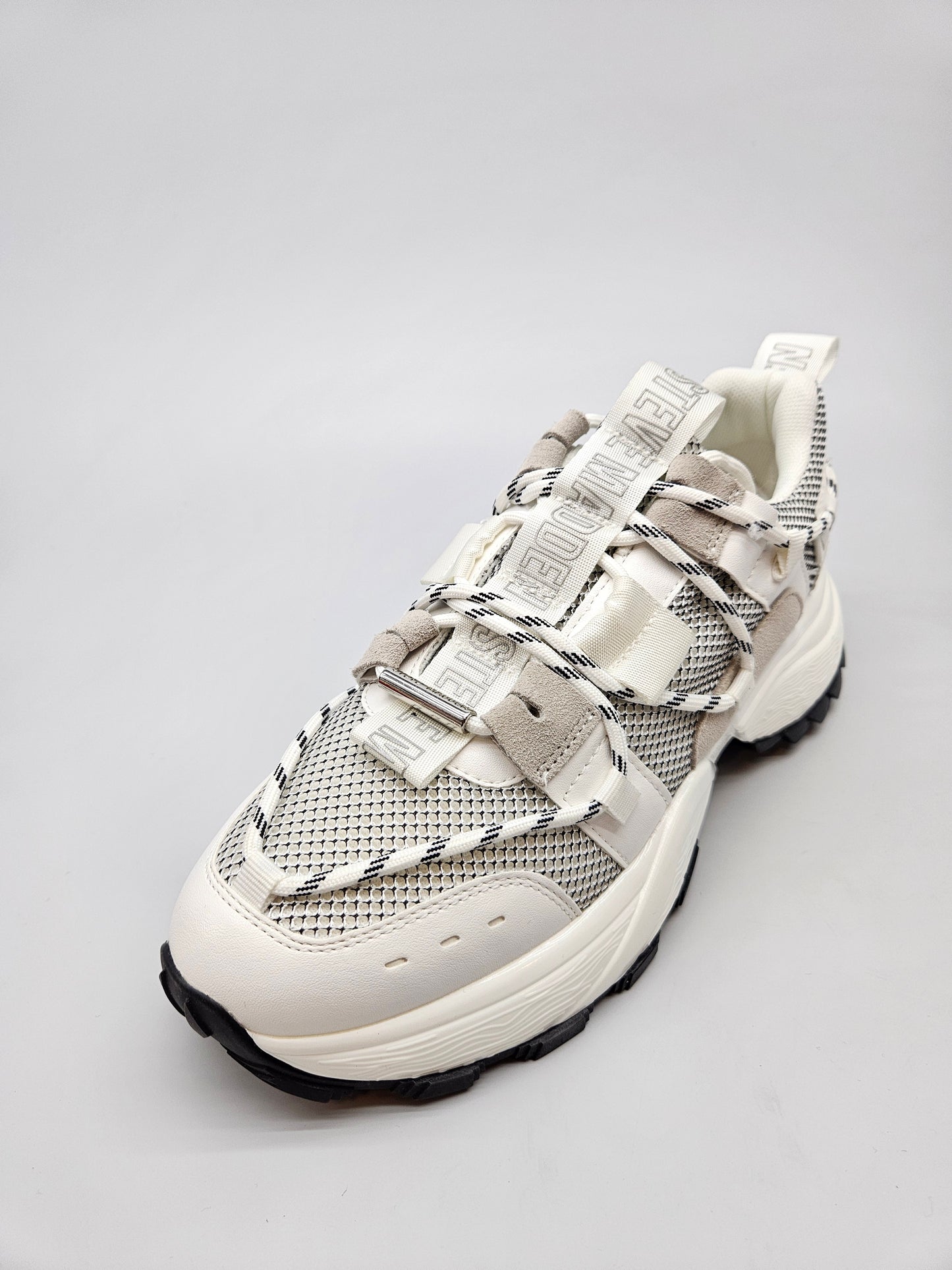 STEVE MADDEN NOVI ORIGINAL PATIKI BR 41