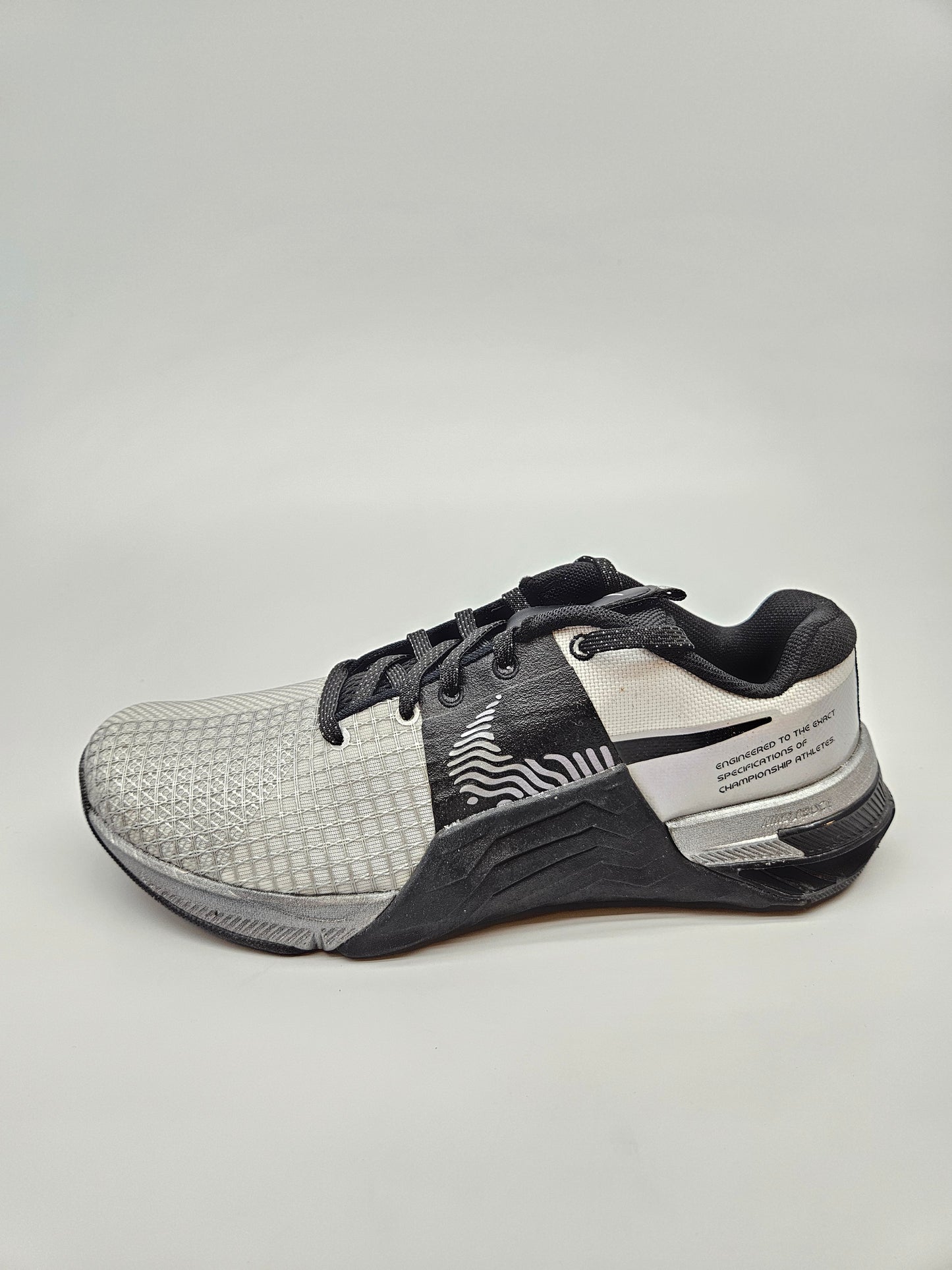 NIKE NOVI ORIGINAL PATIKI BR 40