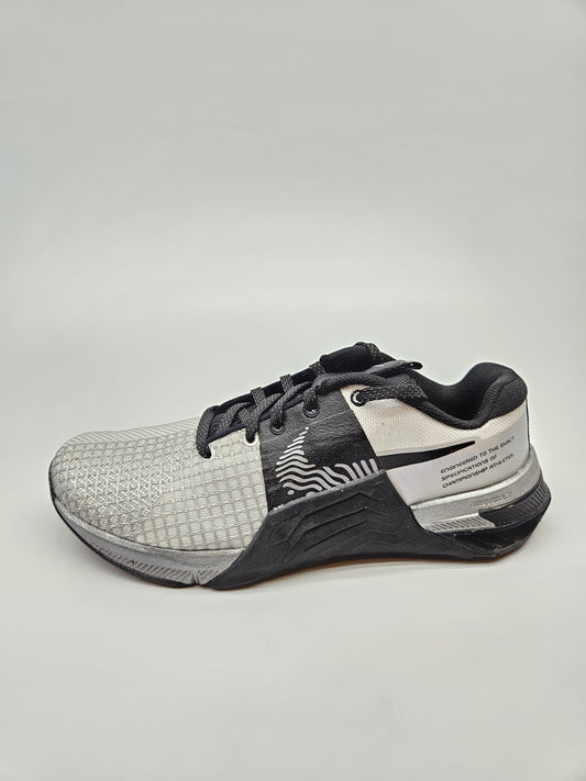 NIKE NOVI ORIGINAL PATIKI BR 40