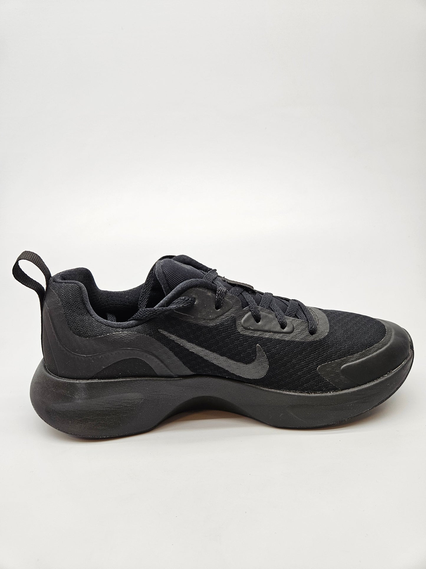 NIKE NOVI ORIGINAL PATIKI BR 38.5