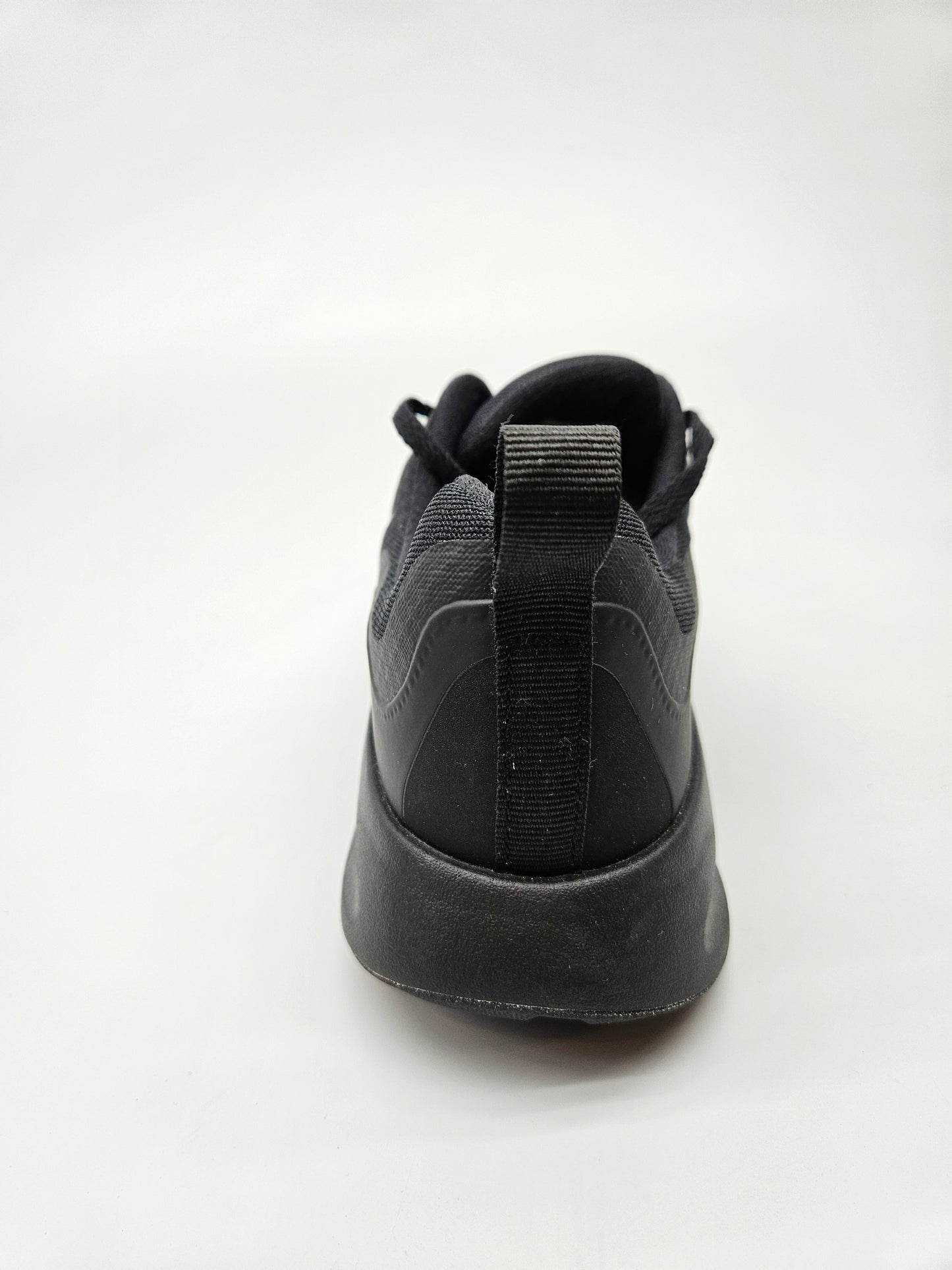 NIKE NOVI ORIGINAL PATIKI BR 38.5