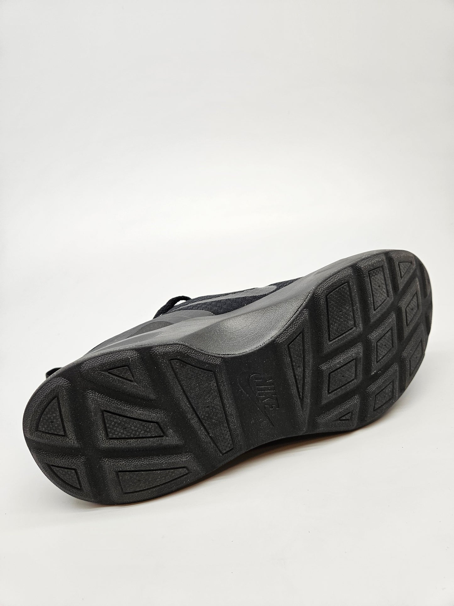 NIKE NOVI ORIGINAL PATIKI BR 38.5