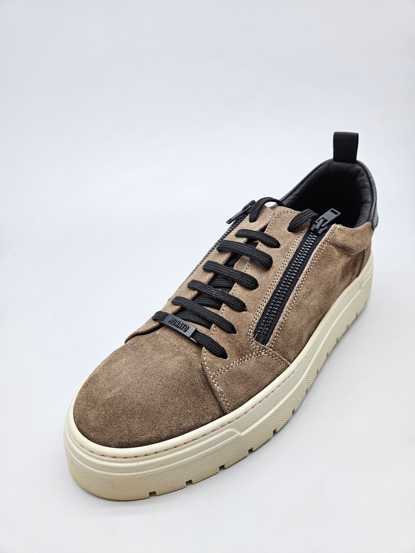 ANTONY MORATO NOVI ORIGINAL PATIKI BR 44