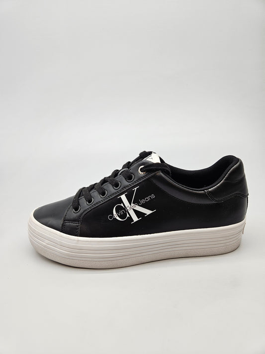 CALVIN KLEIN NOVI ORIGINAL PATIKI BR 40
