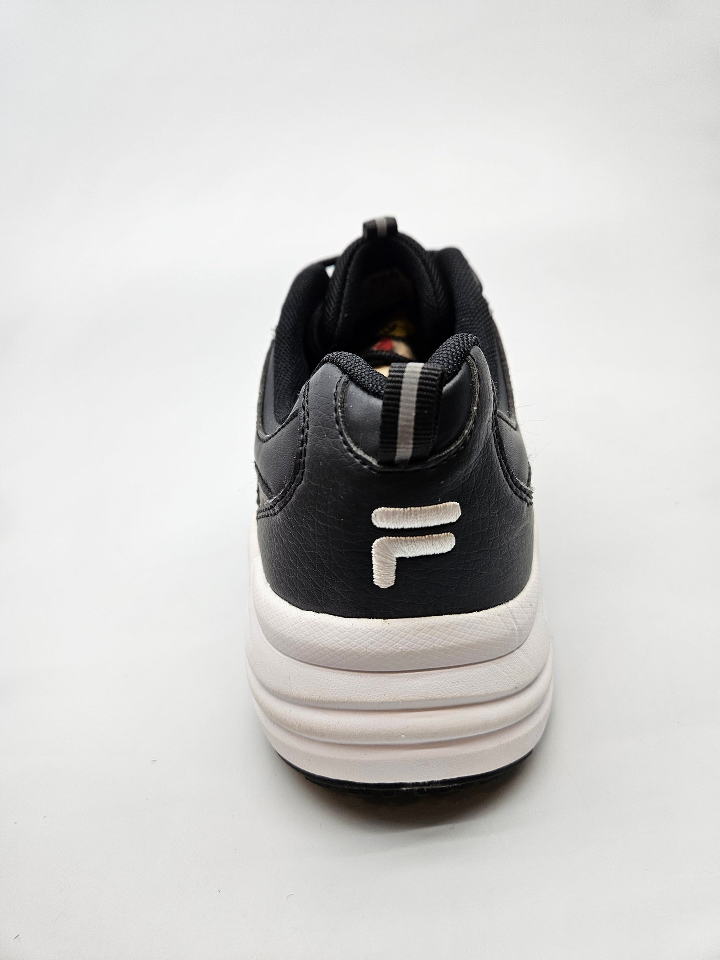 FILA NOVI ORIGINAL PATIKI BR 41
