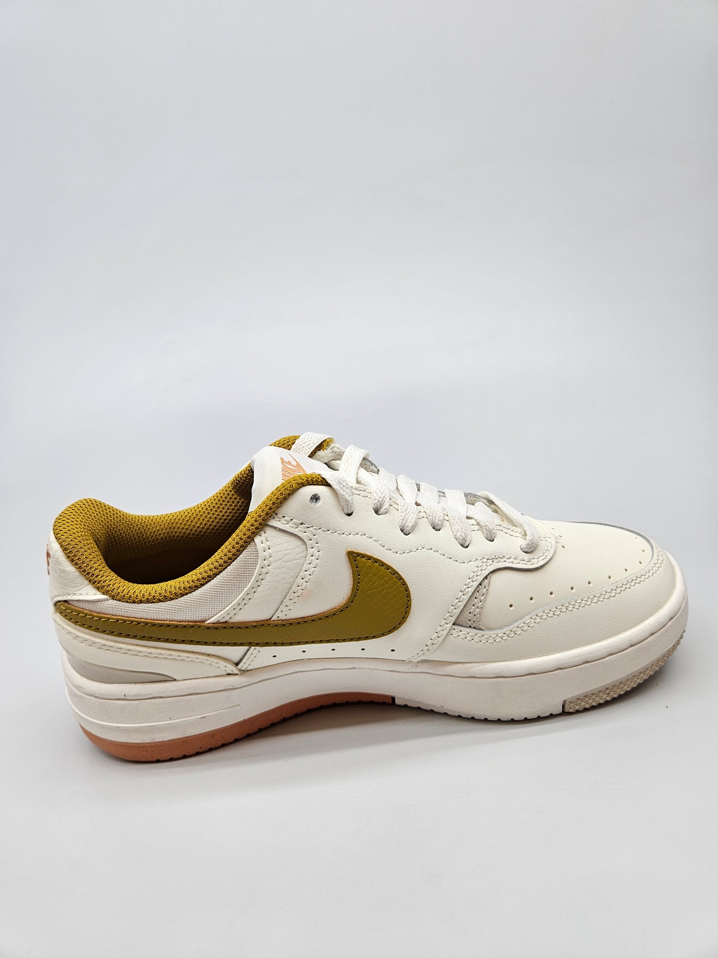 NIKE NOVI ORIGINAL PATIKI BR 38
