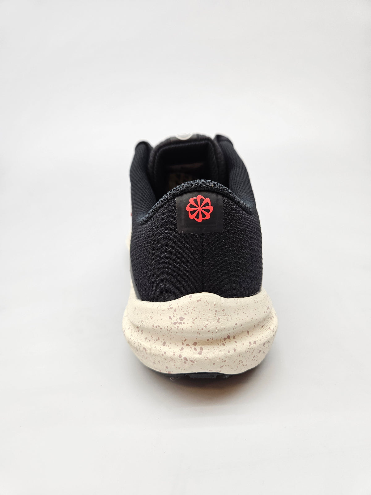 NIKE NOVI ORIGINAL PATIKI BR 41