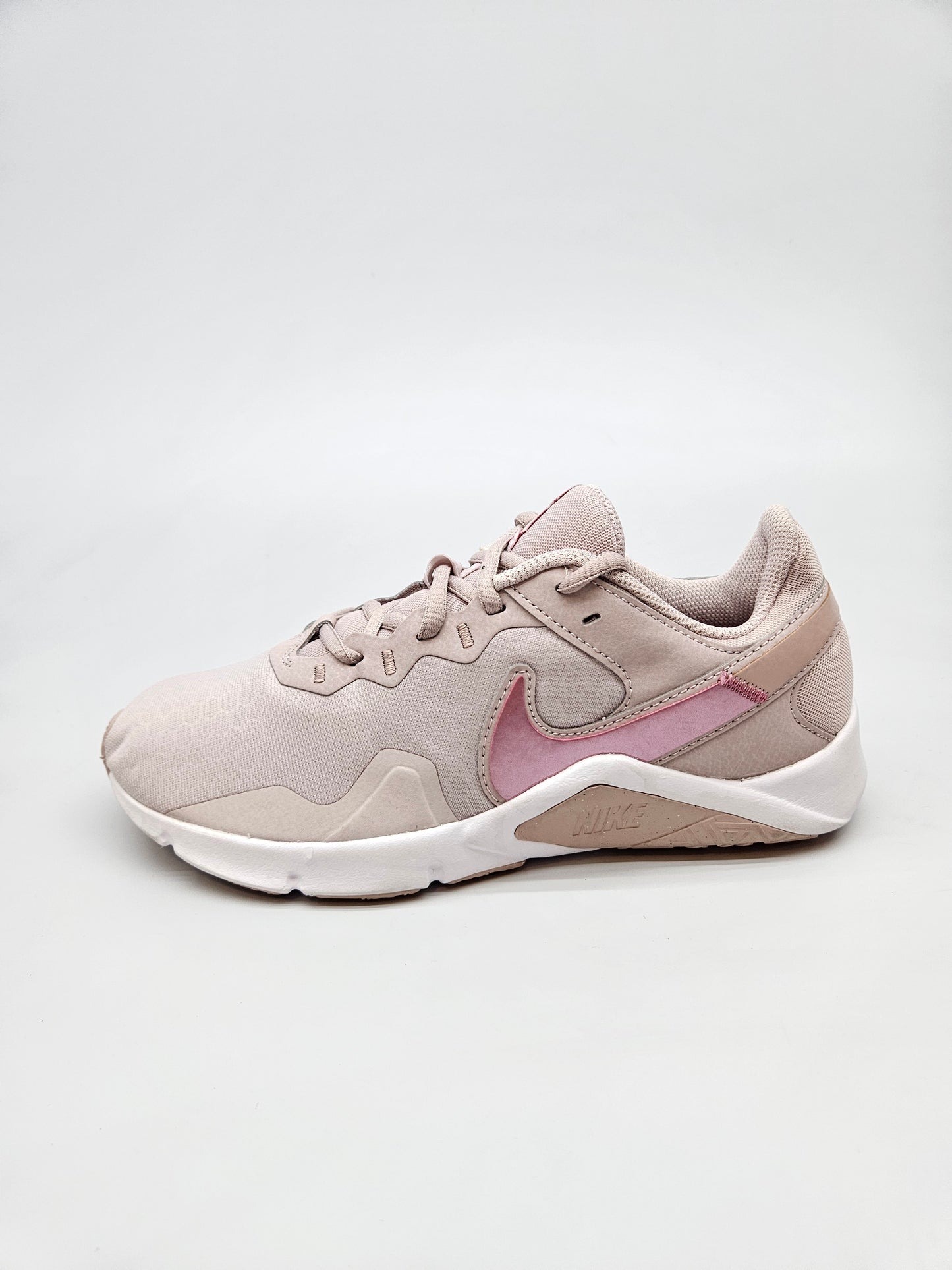 NIKE NOVI ORIGINAL PATIKI BR 38