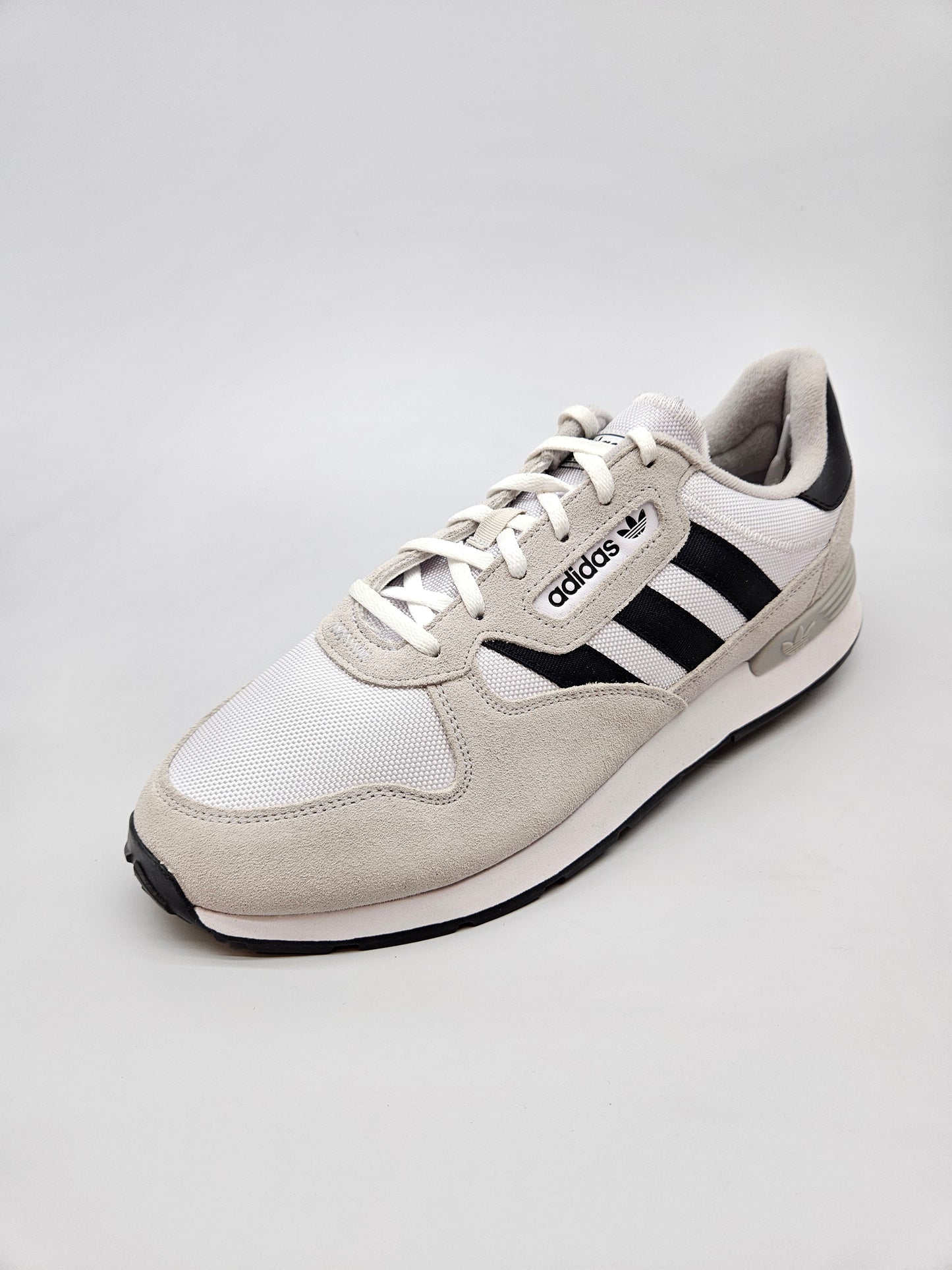 ADIDAS NOVI ORIGINAL PATIKI BR 45