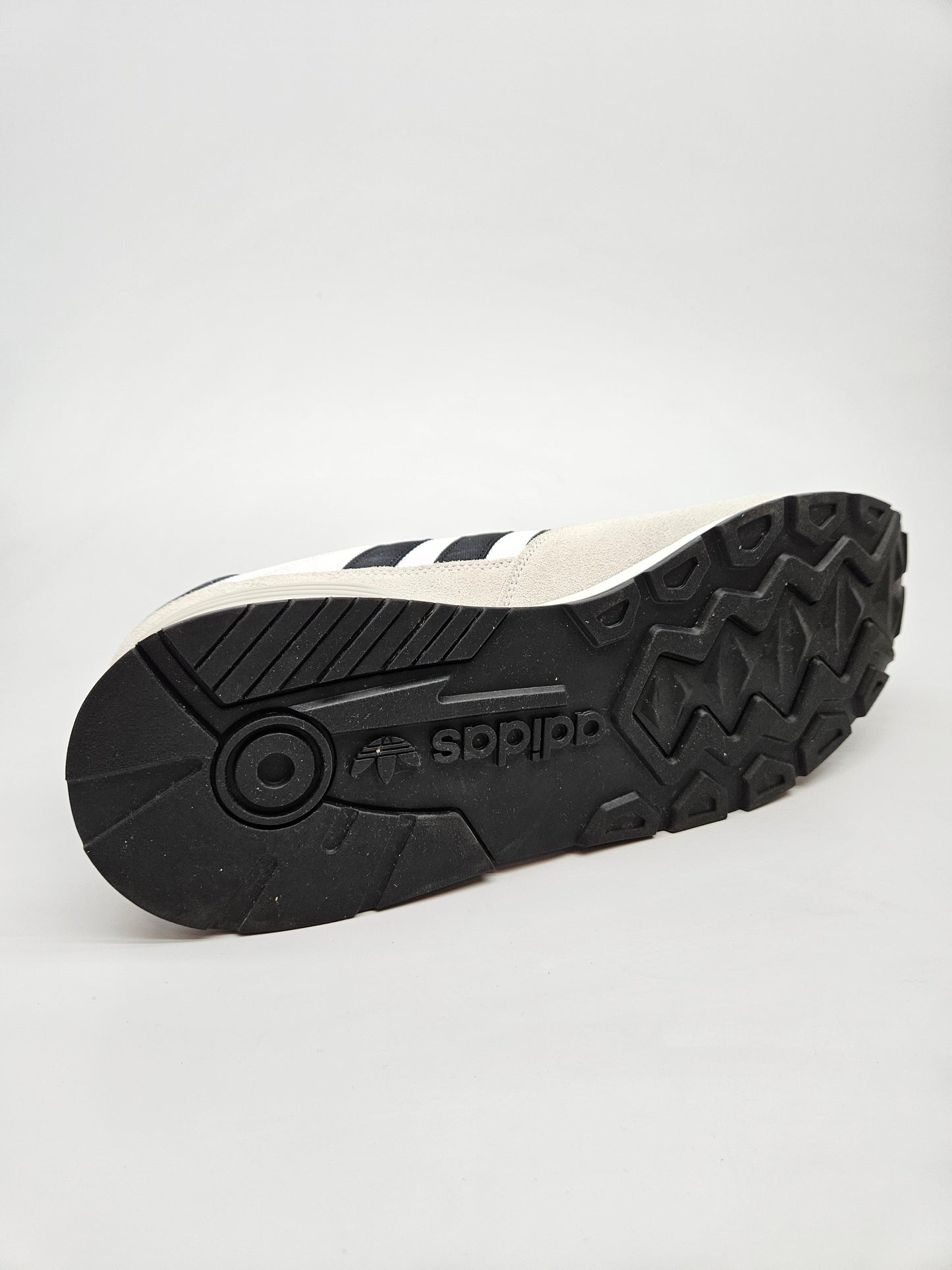 ADIDAS NOVI ORIGINAL PATIKI BR 45