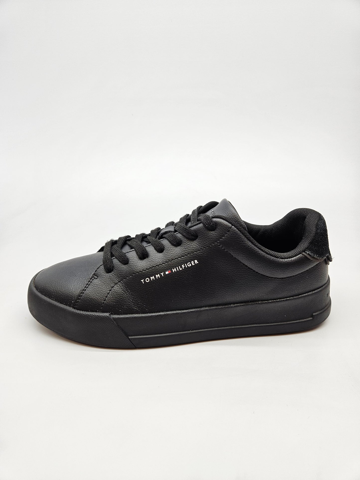 TOMMY HILFIGER ORIGINAL KOZNI PATIKI BR 41