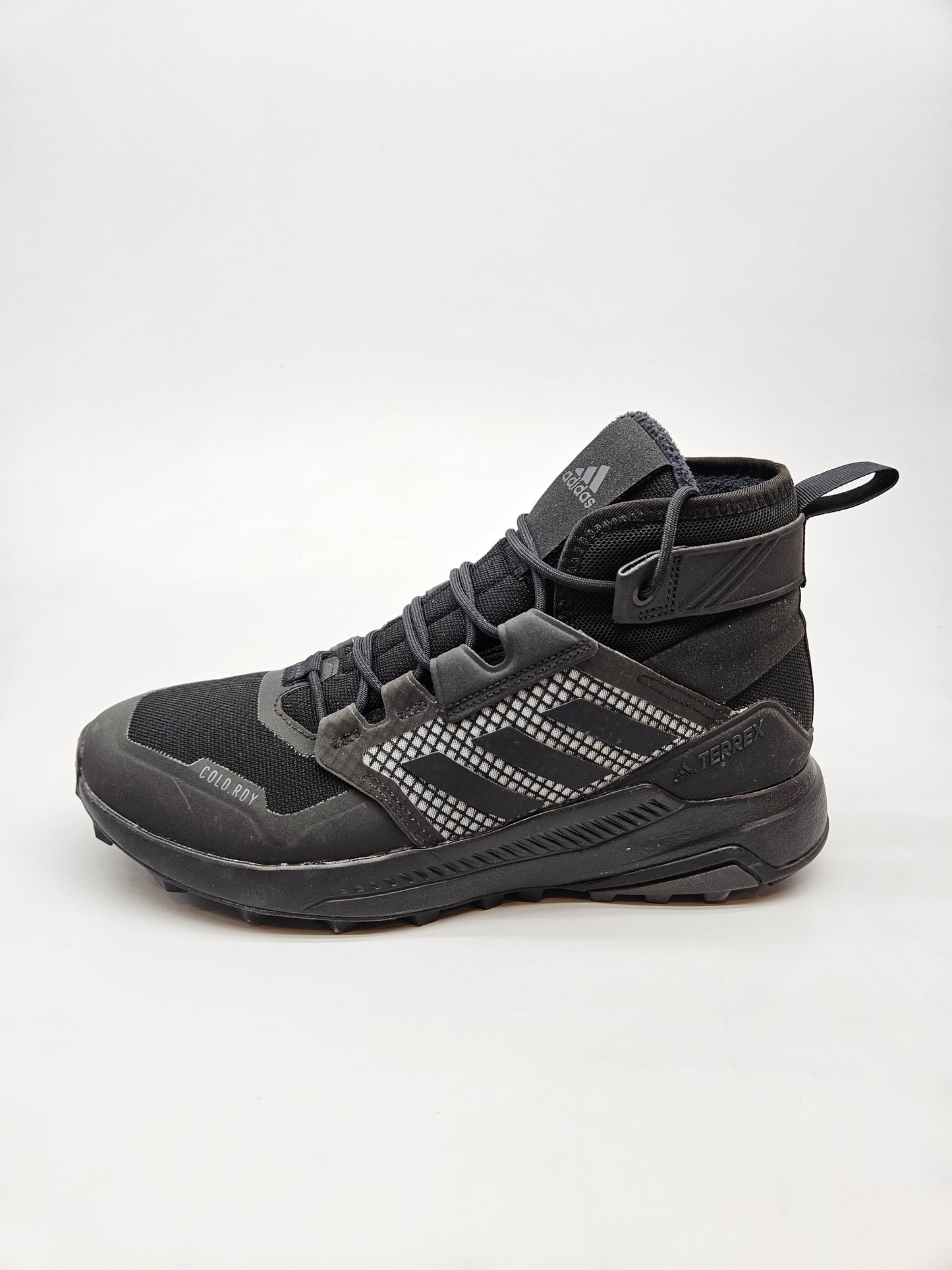 ADIDAS NOVI ORIGINAL PATIKI BR 41