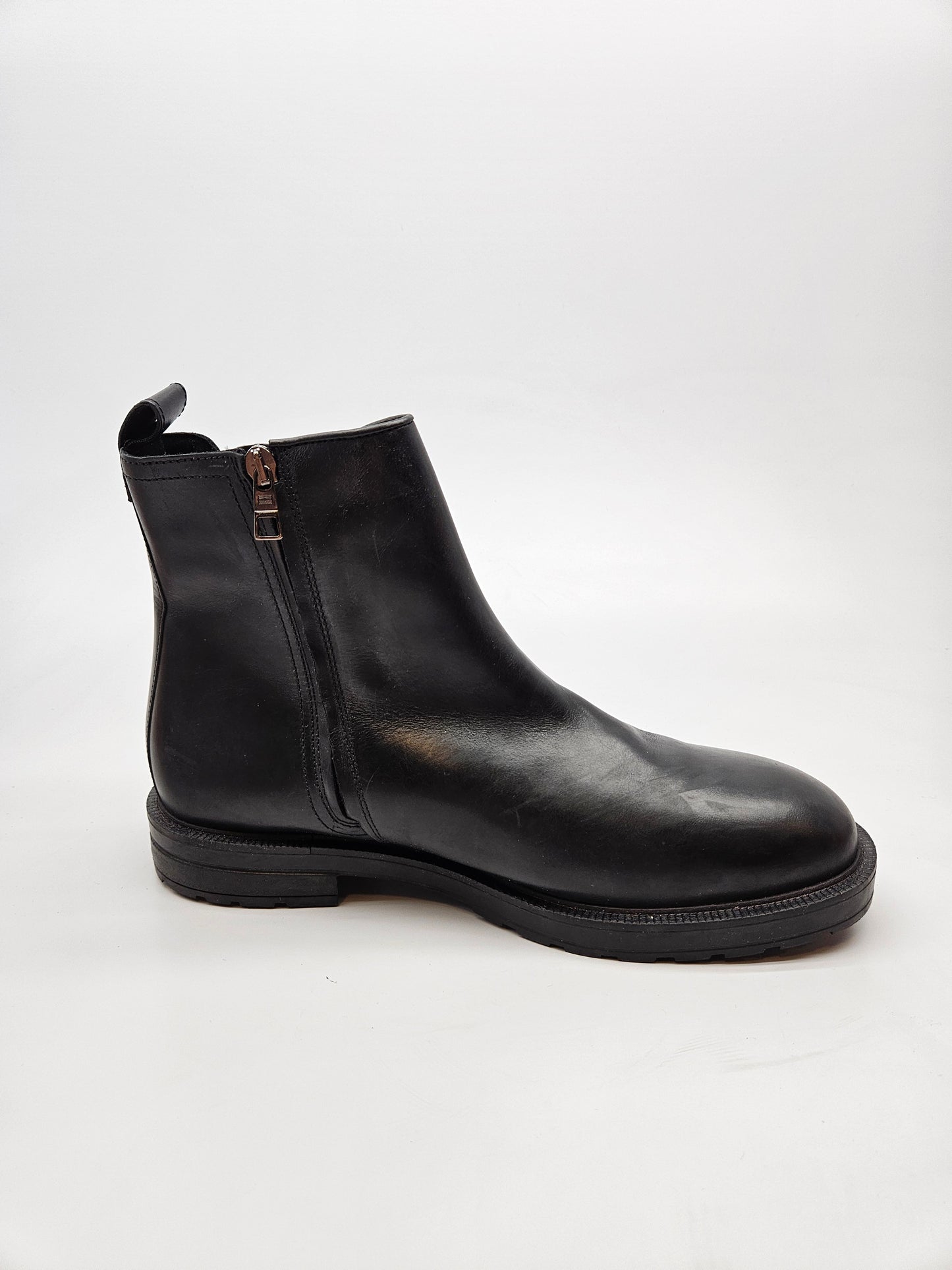 TOMMY HILFIGER NOVI ORIGINAL KOZNI CIZMI BR 43