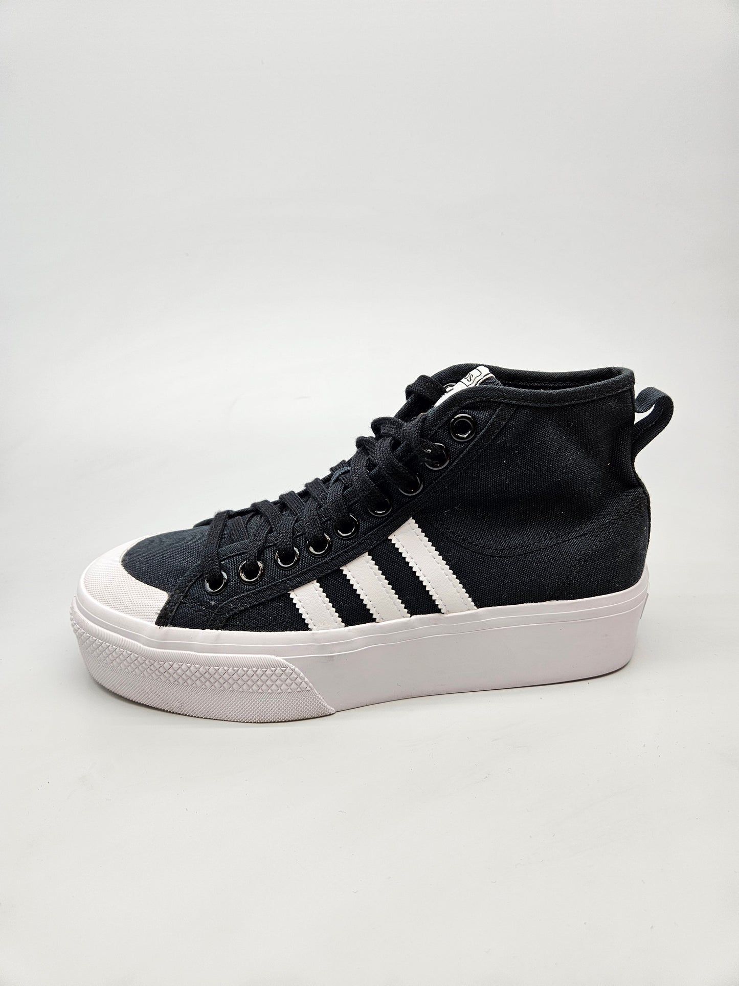 ADIDAS ORIGINAL NOVI PATIKI BR 40