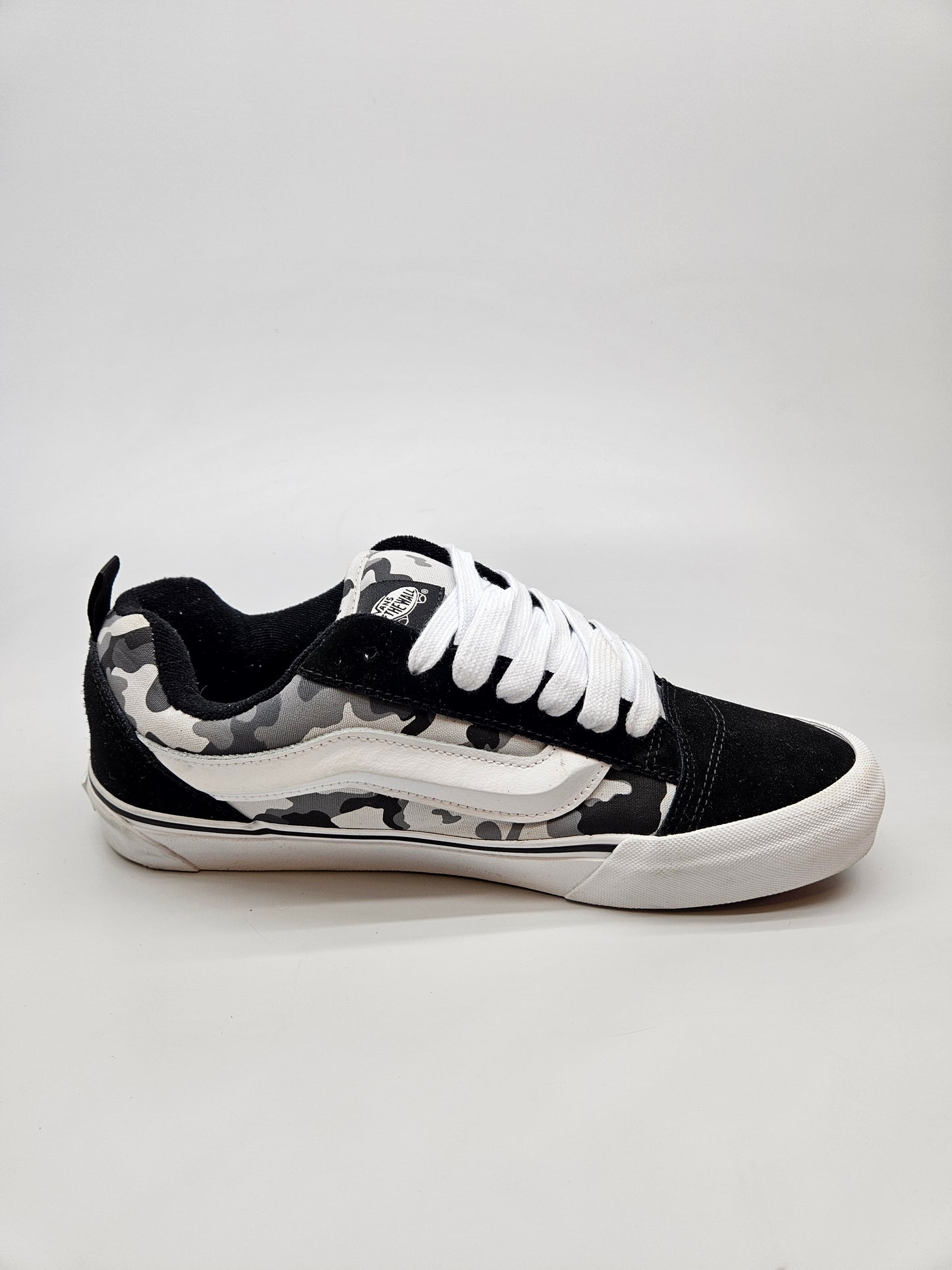VANS NOVI ORIGINAL PATIKI BR 44.5
