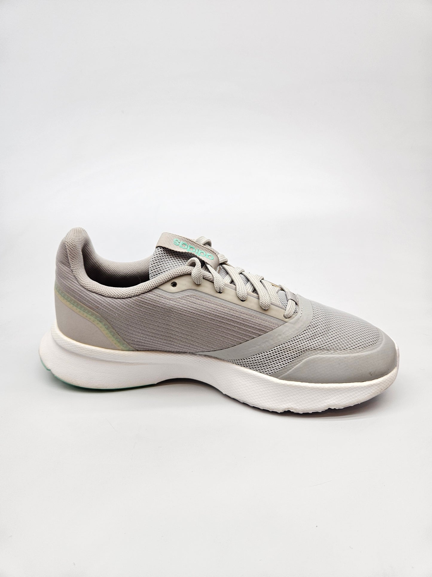 ADIDAS NOVI ORIGINAL PATIKI BR 36.5