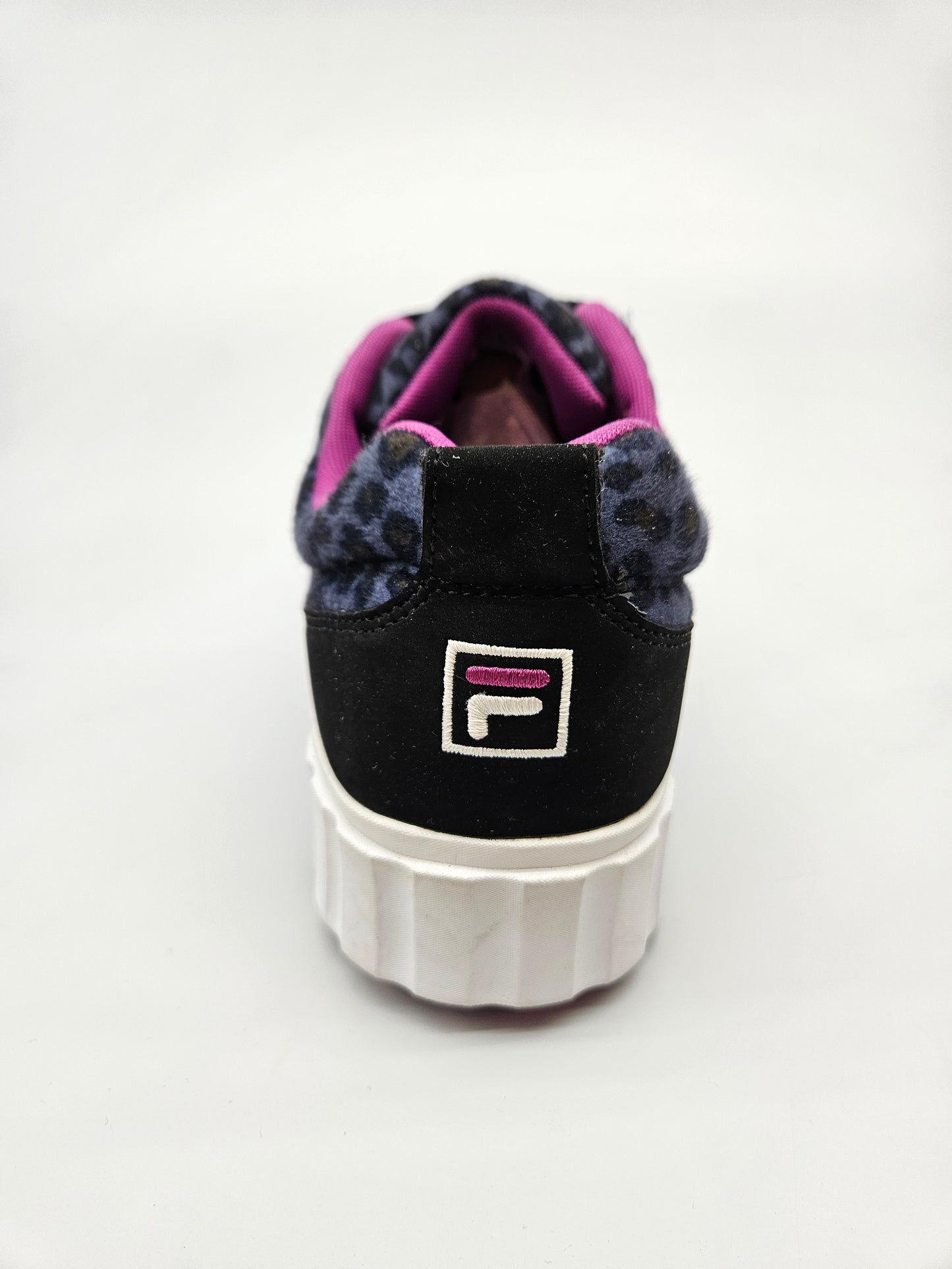 FILA NOVI ORIGINAL PATIKI BR 37