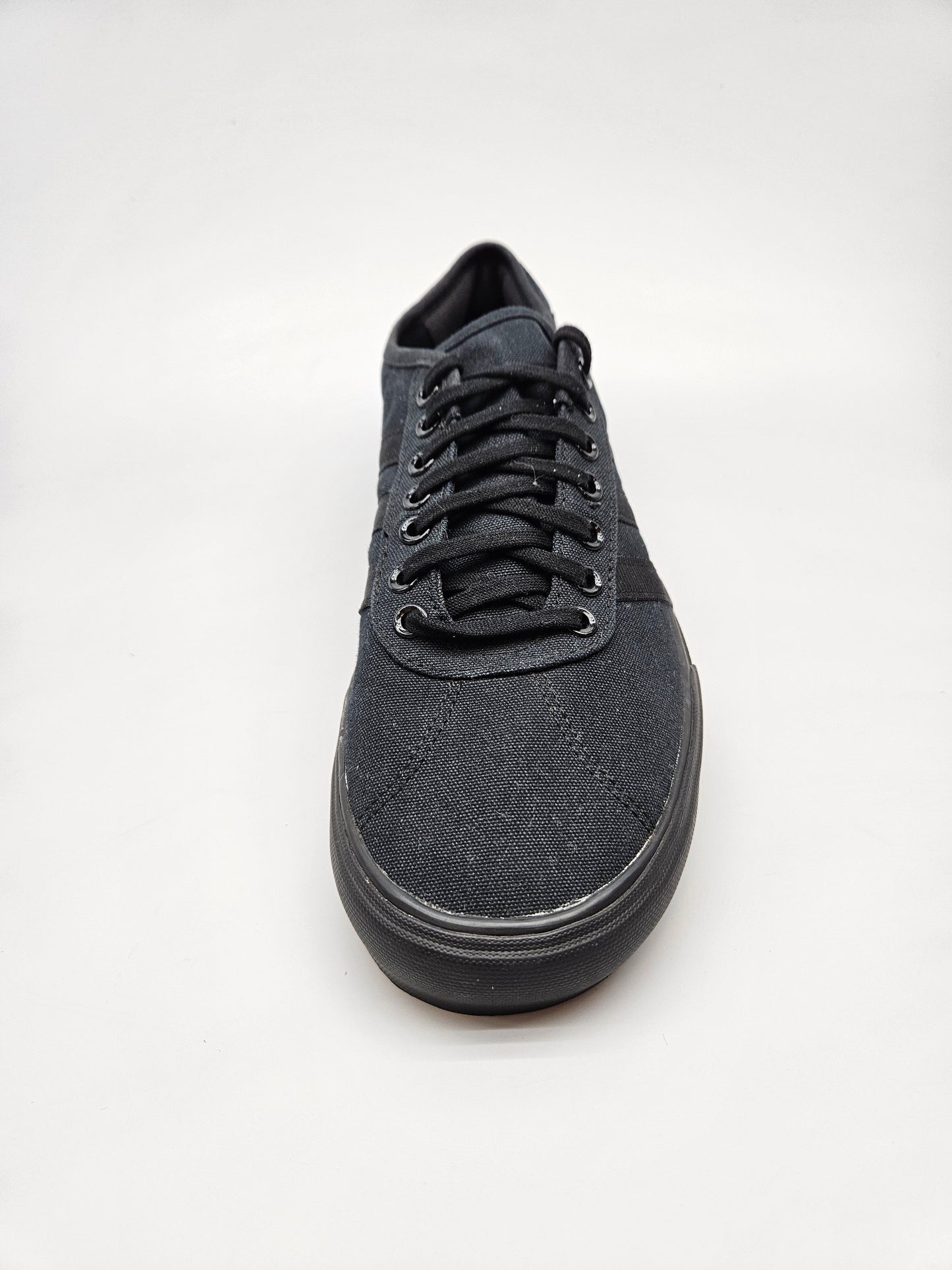 ADIDAS NOVI ORIGINAL PATIKI BR 44
