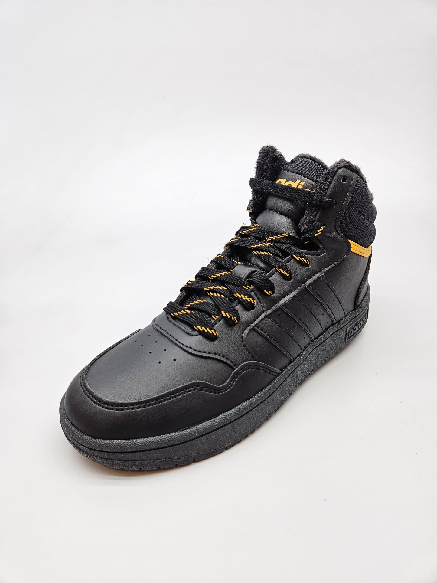 ADIDAS NOVI ORIGINAL PATIKI BR 37