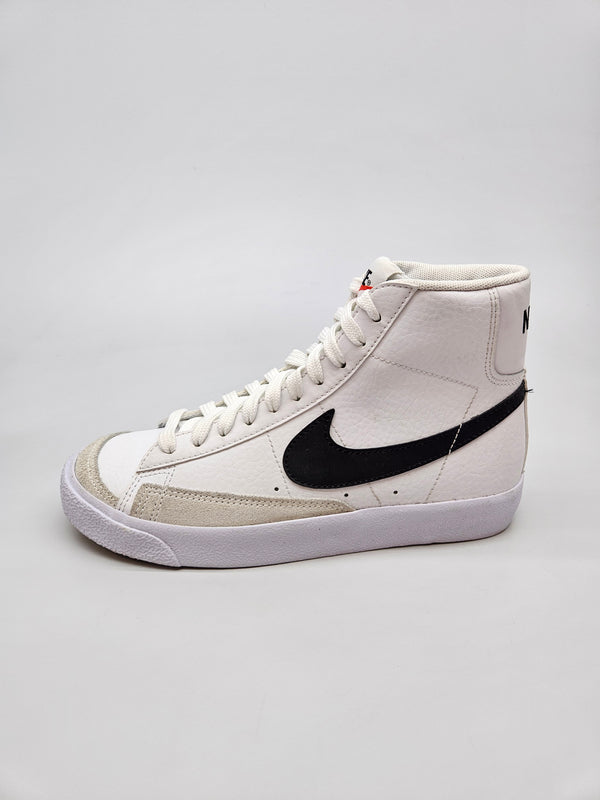 NIKE NOVI ORIGINAL PATIKI BR 36.5