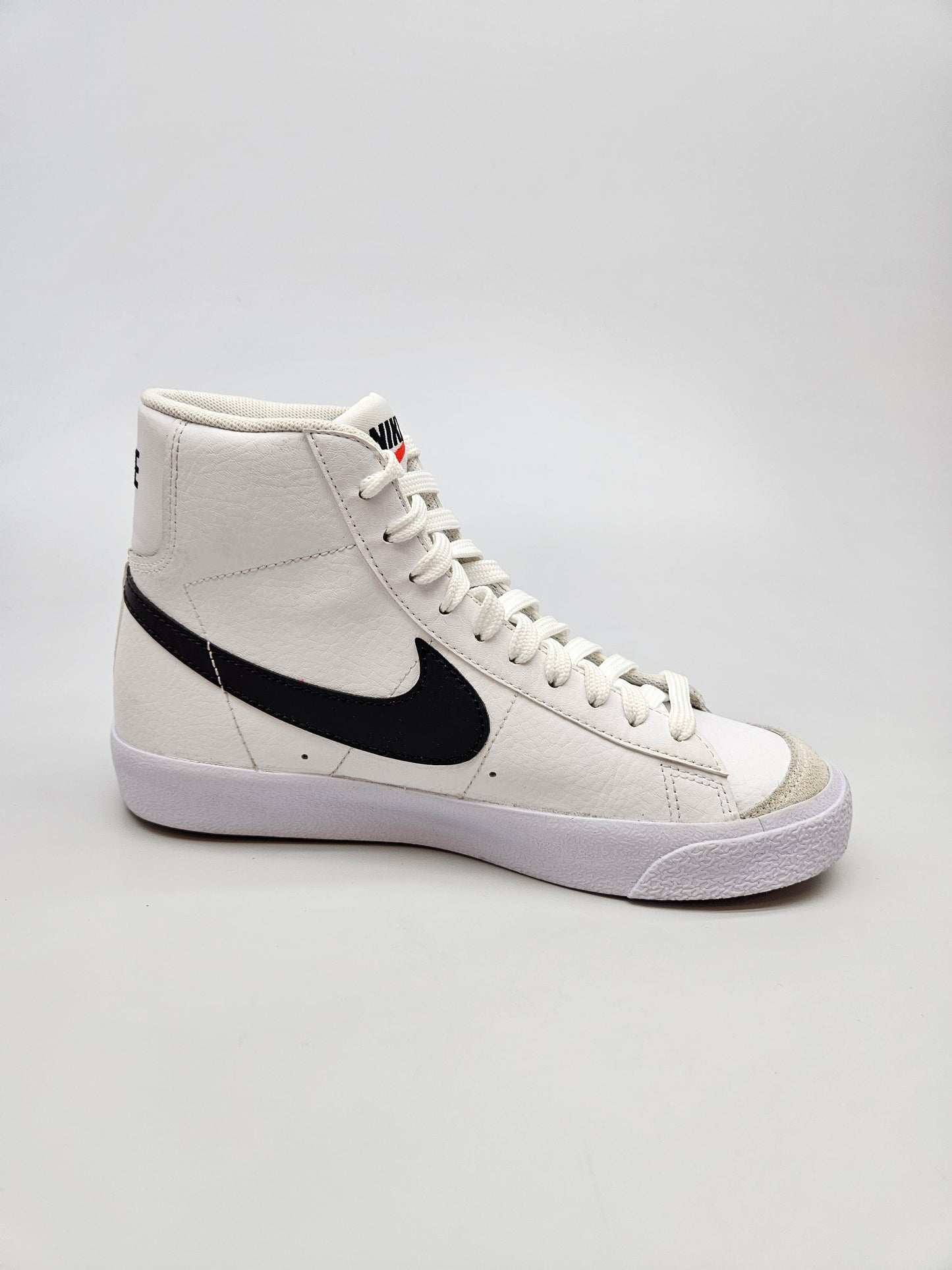 NIKE NOVI ORIGINAL PATIKI BR 36.5