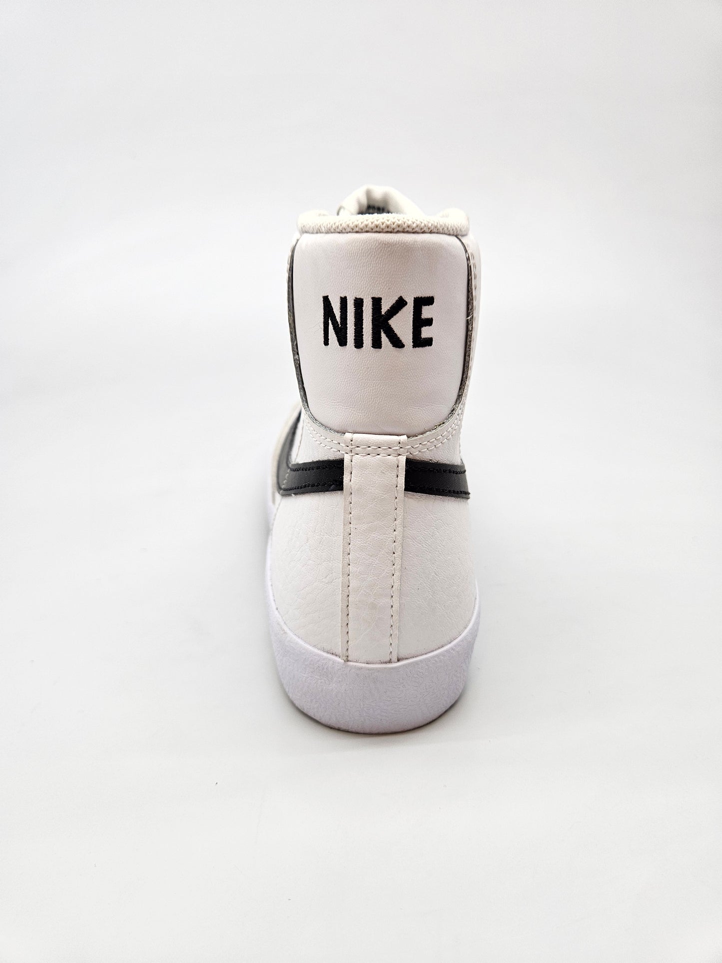 NIKE NOVI ORIGINAL PATIKI BR 36.5