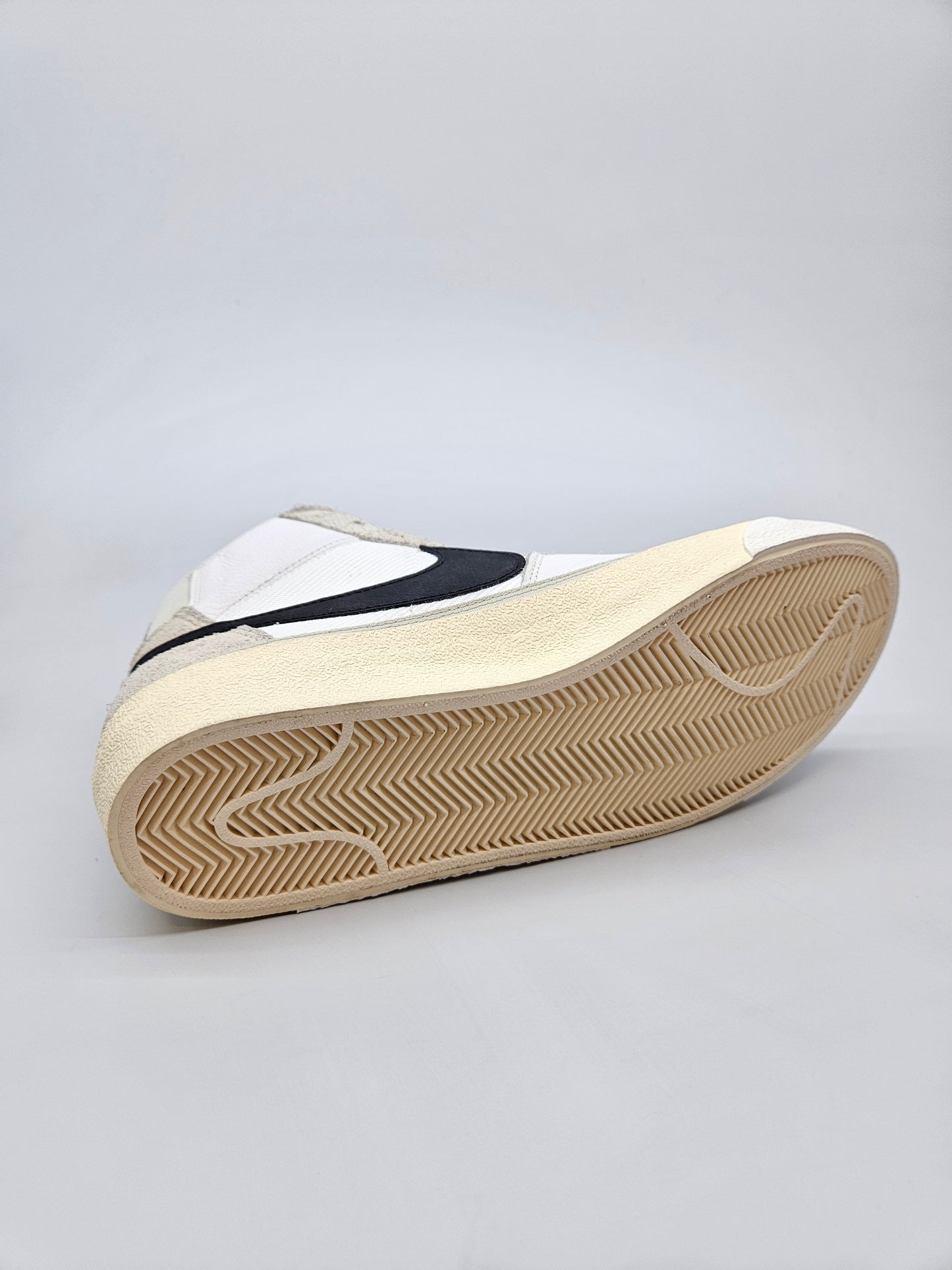 NIKE NOVI ORIGINAL PATIKI BR 41