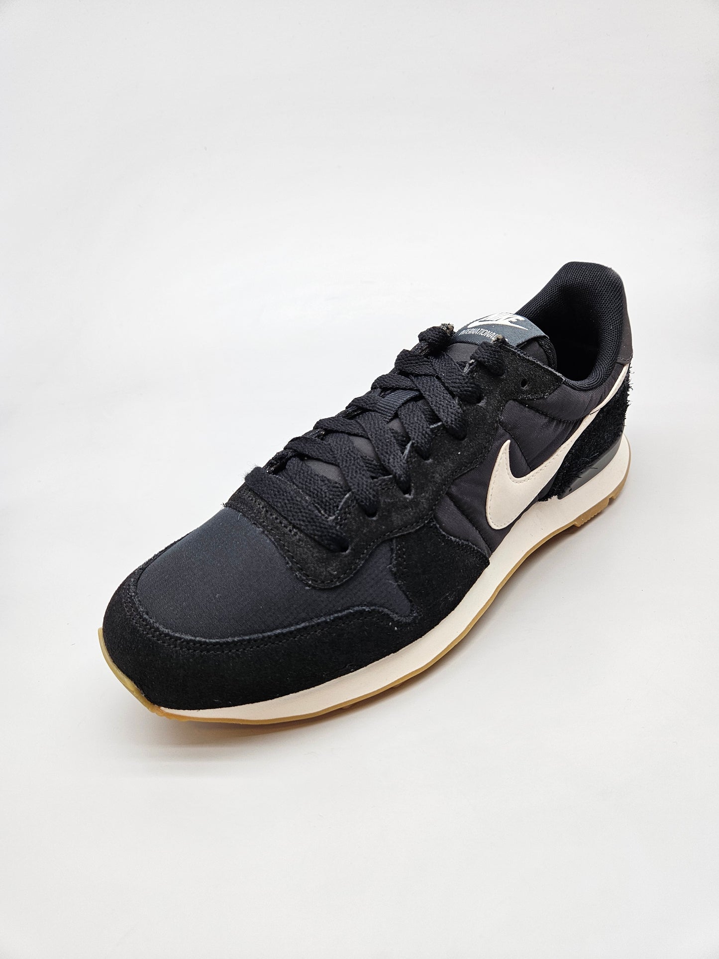 NIKE NOVI ORIGINAL PATIKI BR 39