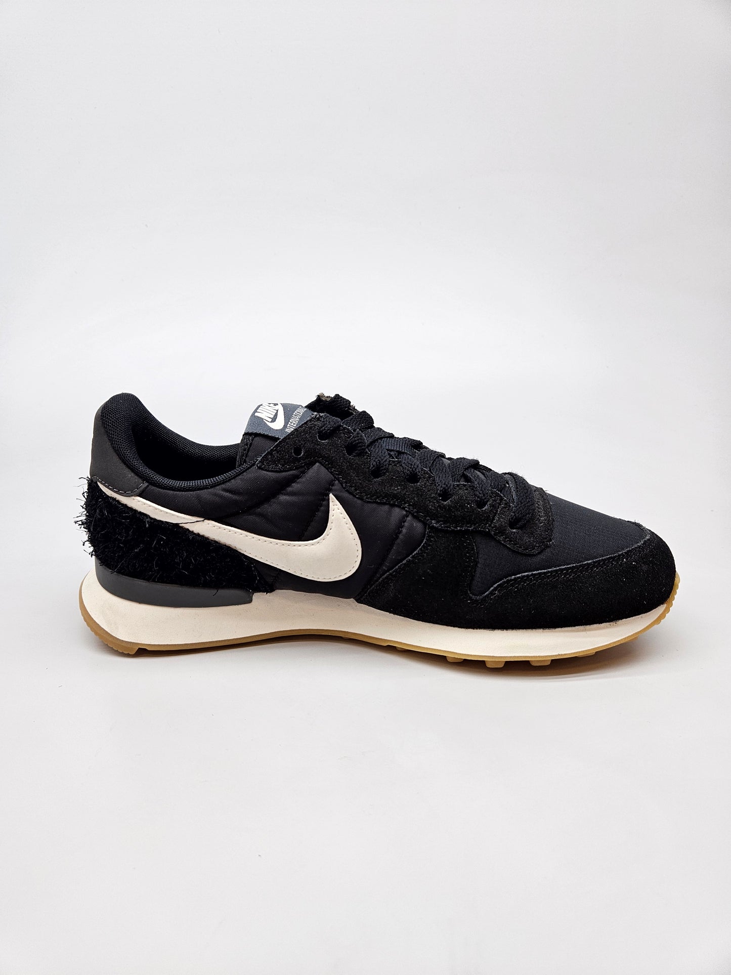 NIKE NOVI ORIGINAL PATIKI BR 39