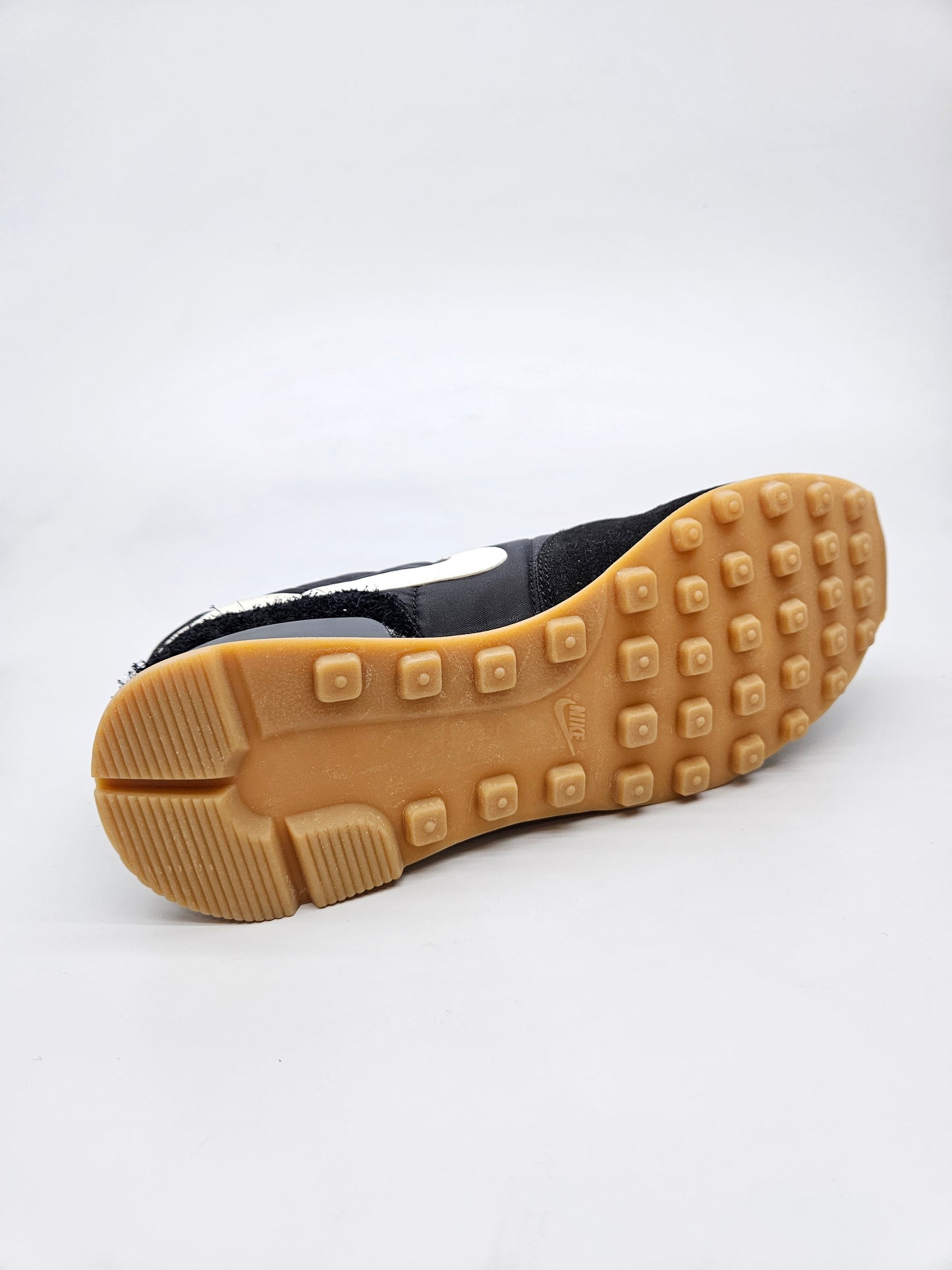 NIKE NOVI ORIGINAL PATIKI BR 39