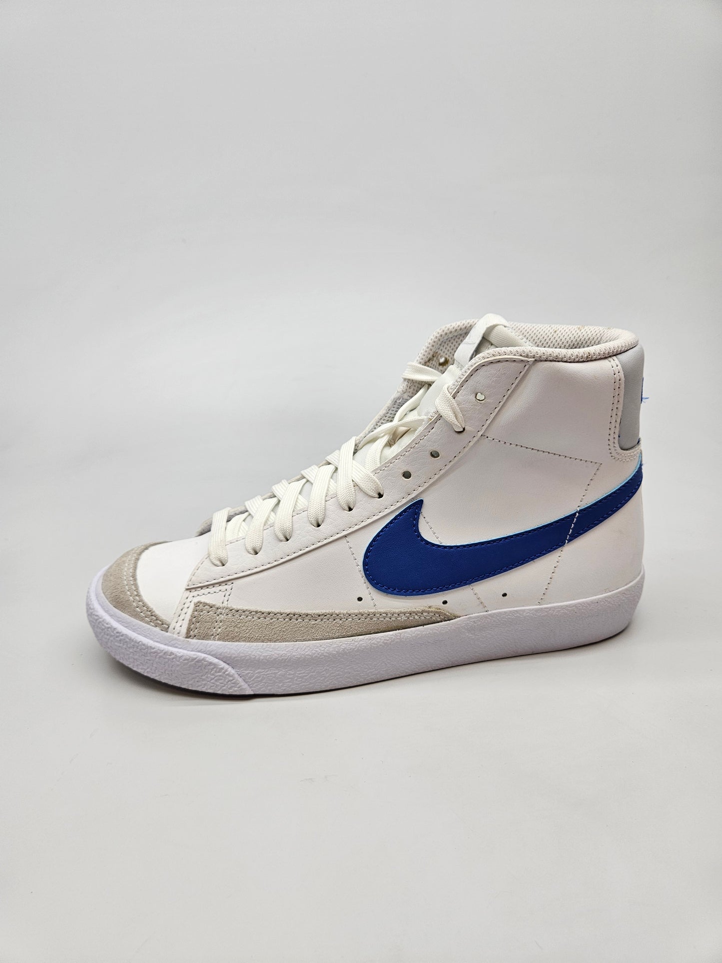 NIKE NOVI ORIGINAL PATIKI BR 38.5