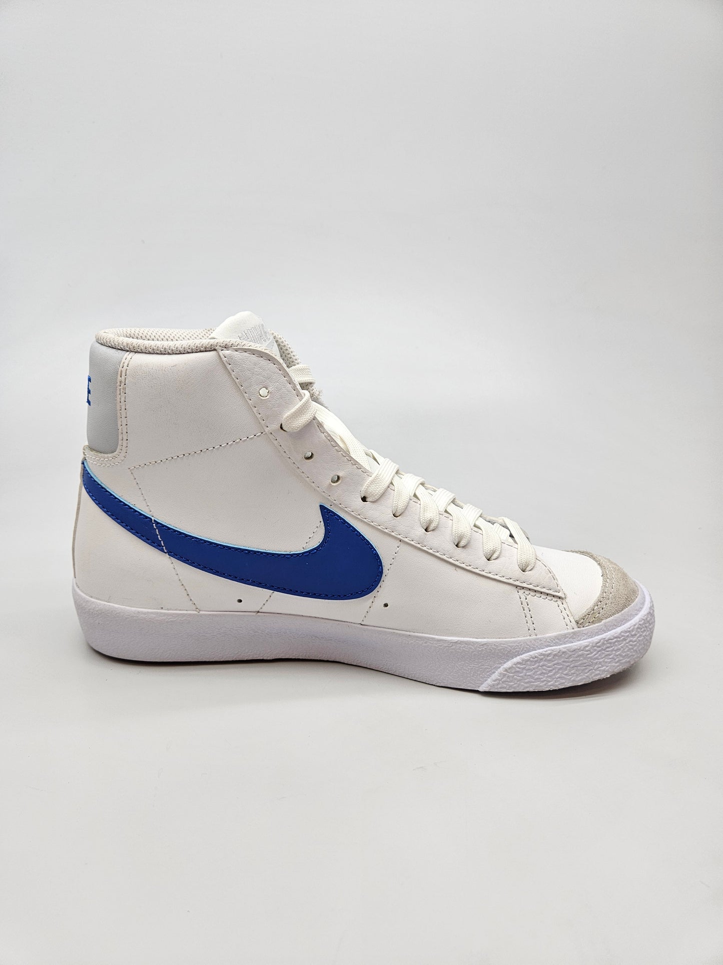 NIKE NOVI ORIGINAL PATIKI BR 38.5