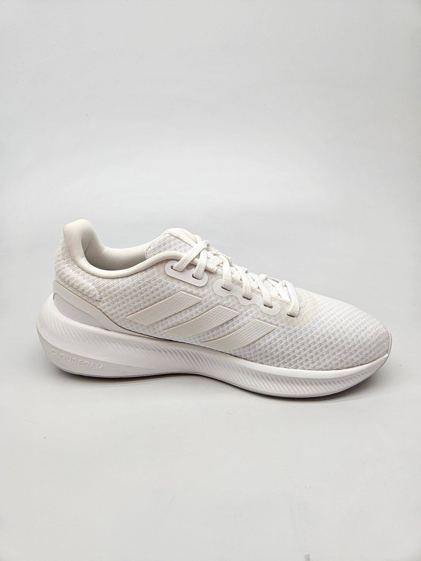 ADIDAS NOVI ORIGINAL PATIKI BR 38.5