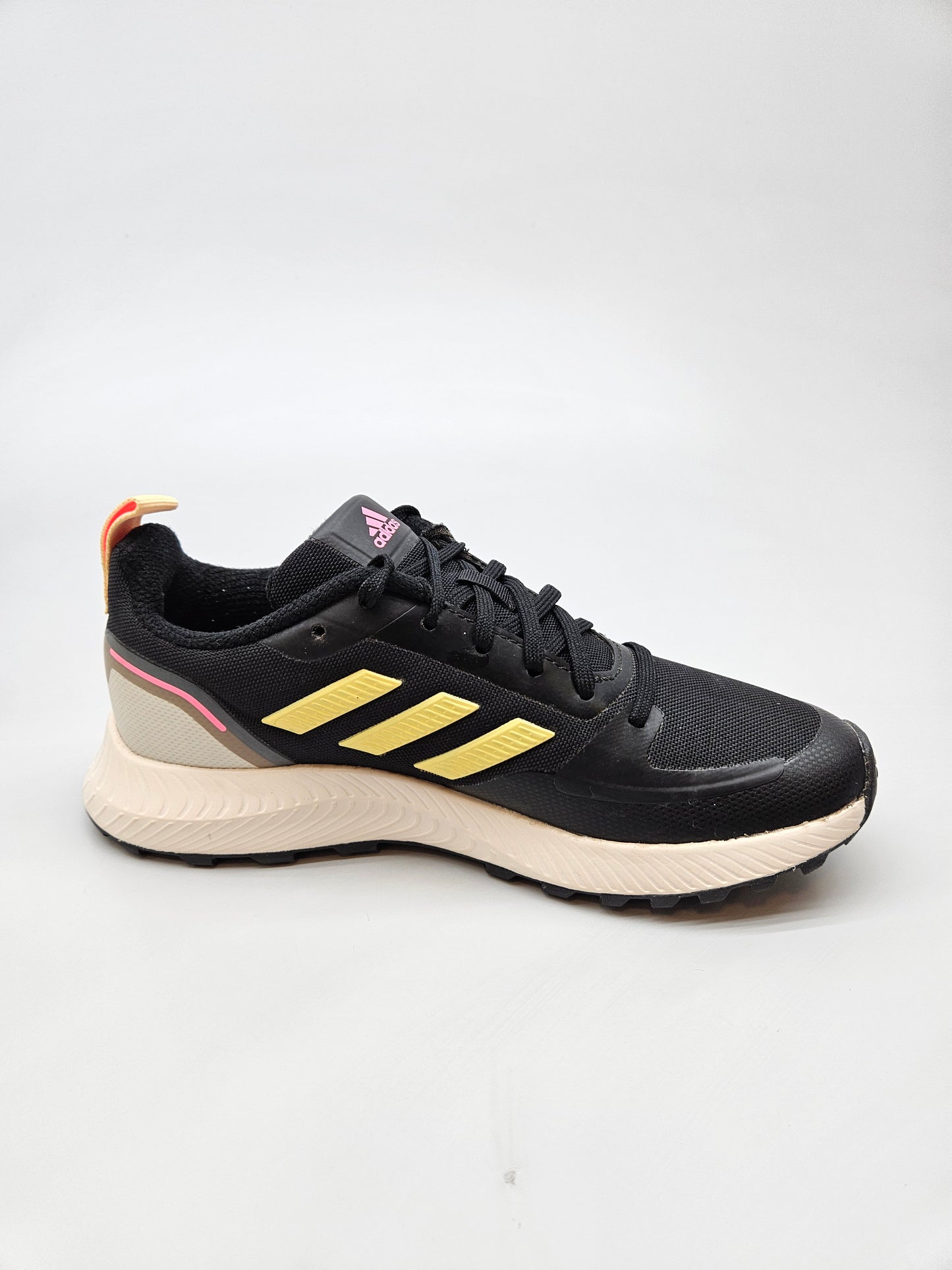 ADIDAS NOVI ORIGINAL PATIKI BR 36