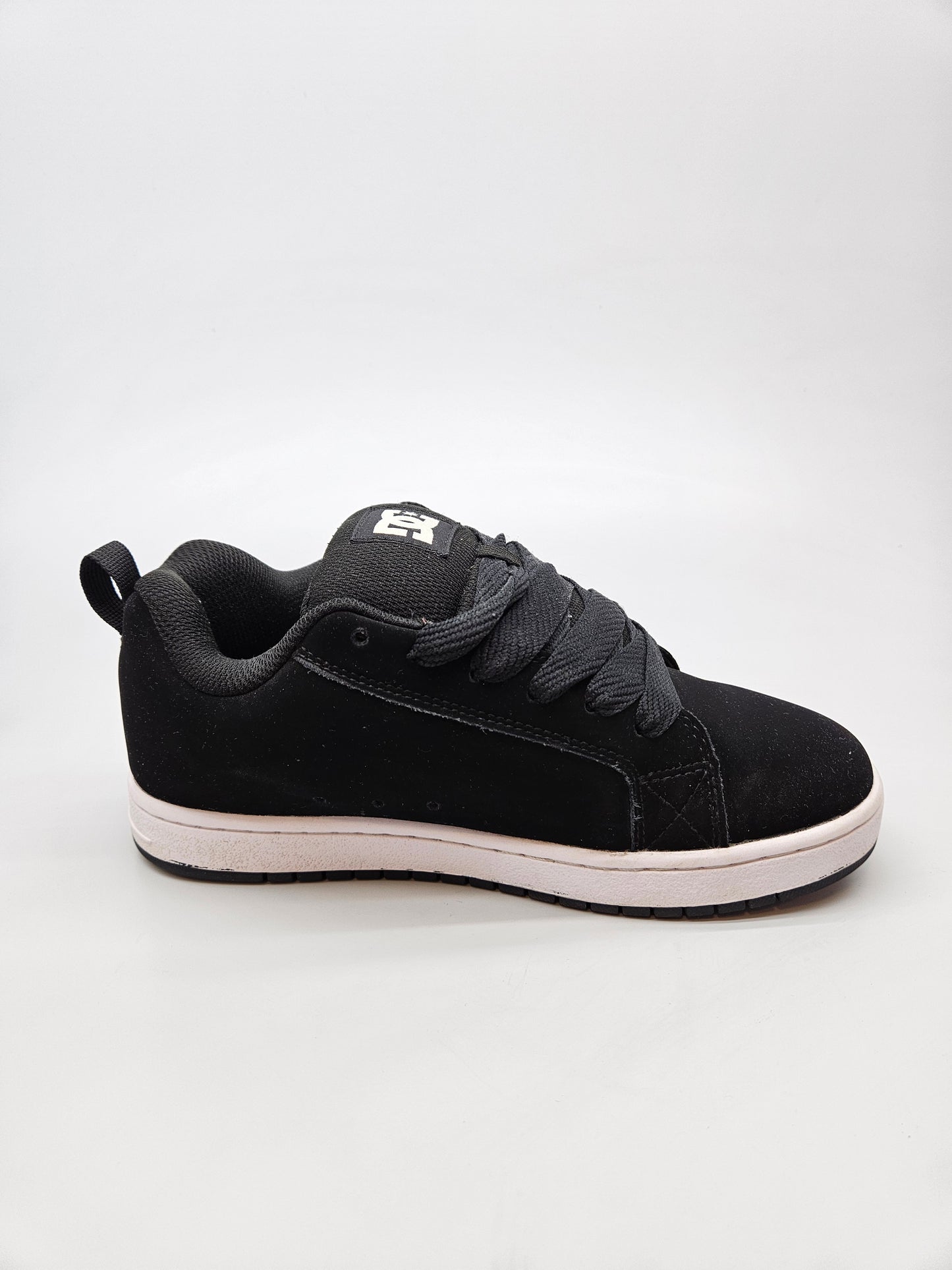 DC ORIGINAL NOVI ORIGINAL PATIKI BR 39