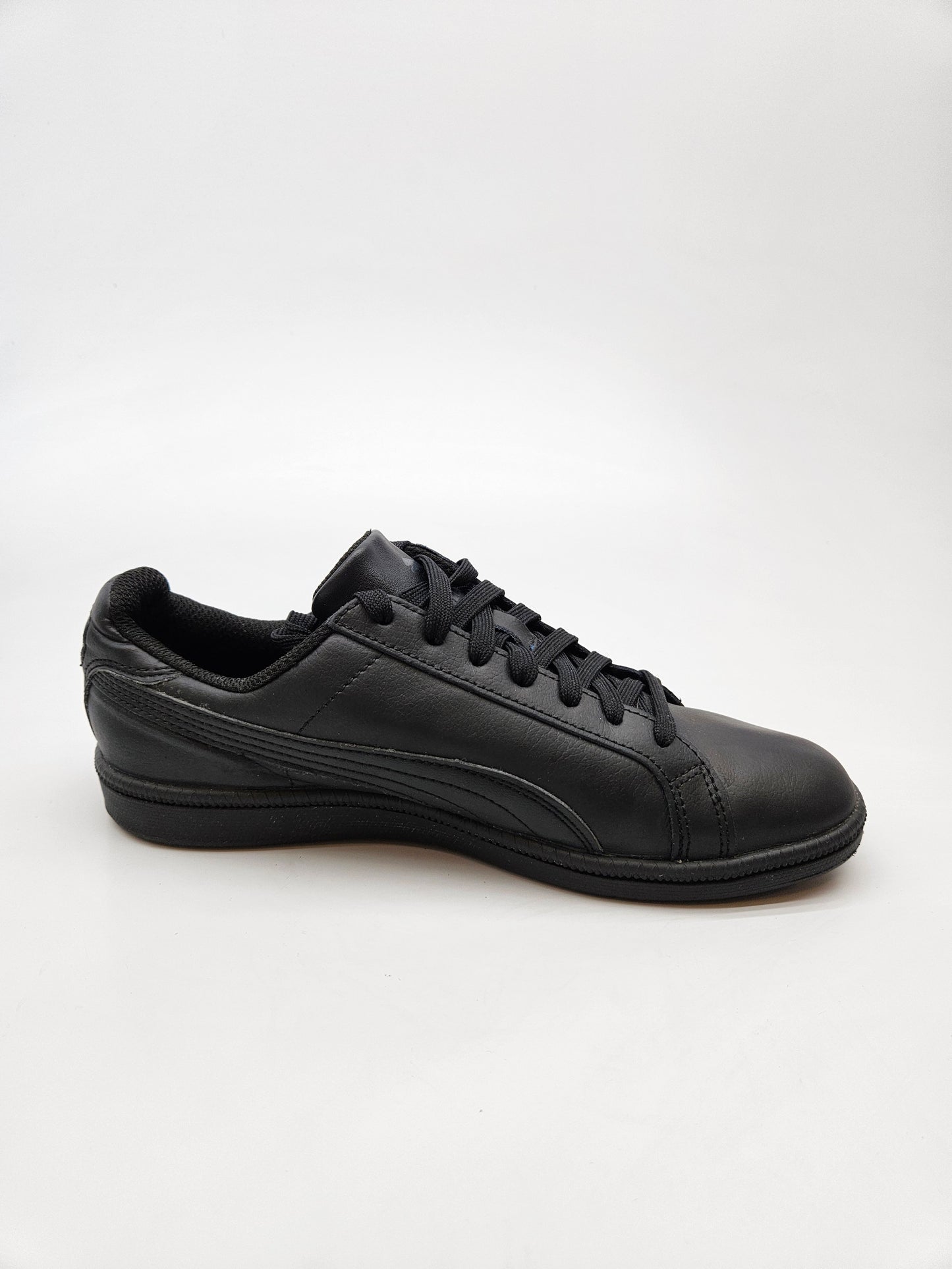 PUMA NOVI ORIGINAL PATIKI BR 38.5