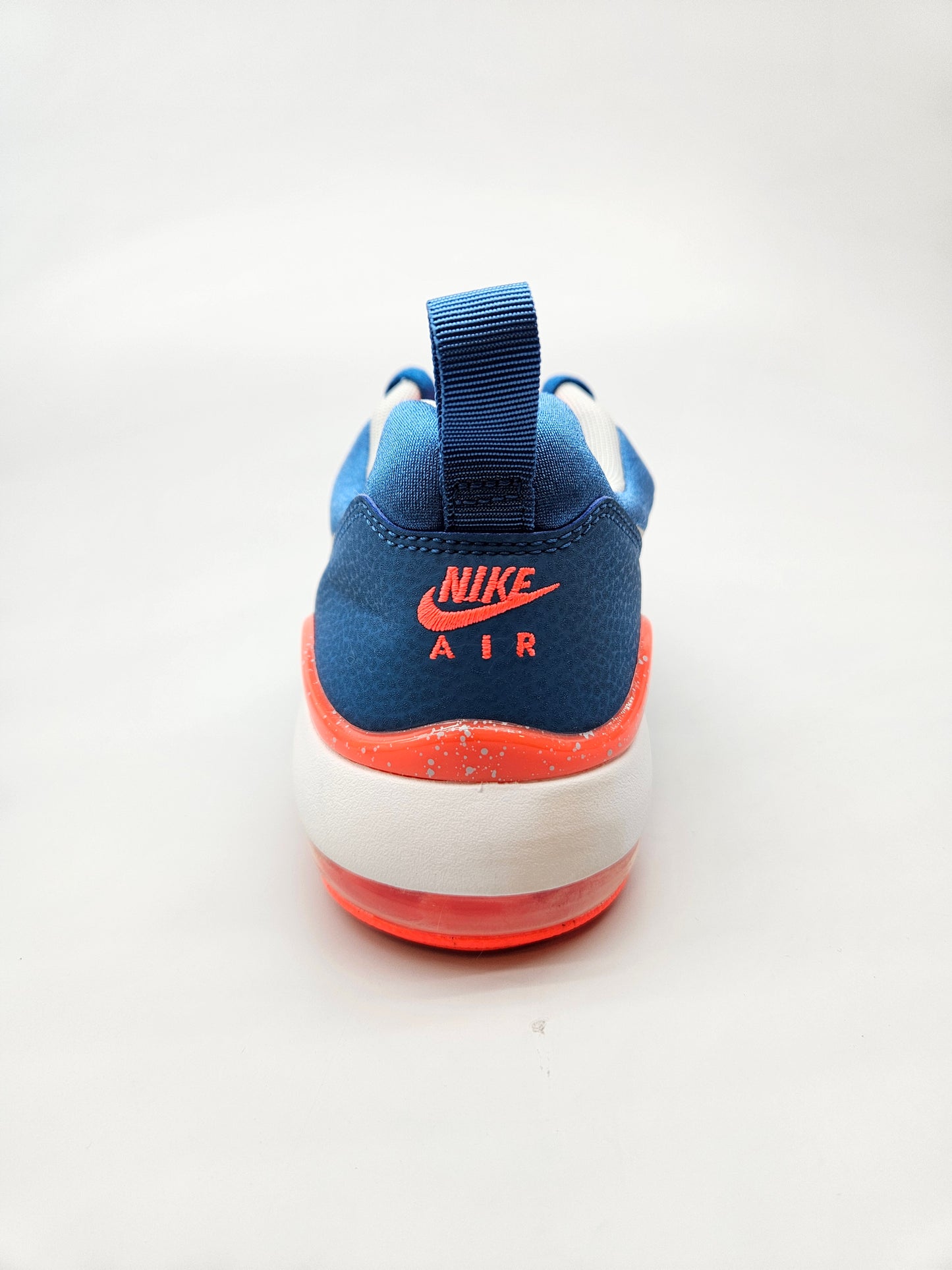 NIKE AIRMAX NOVI ORIGINAL PATIKI BR 38