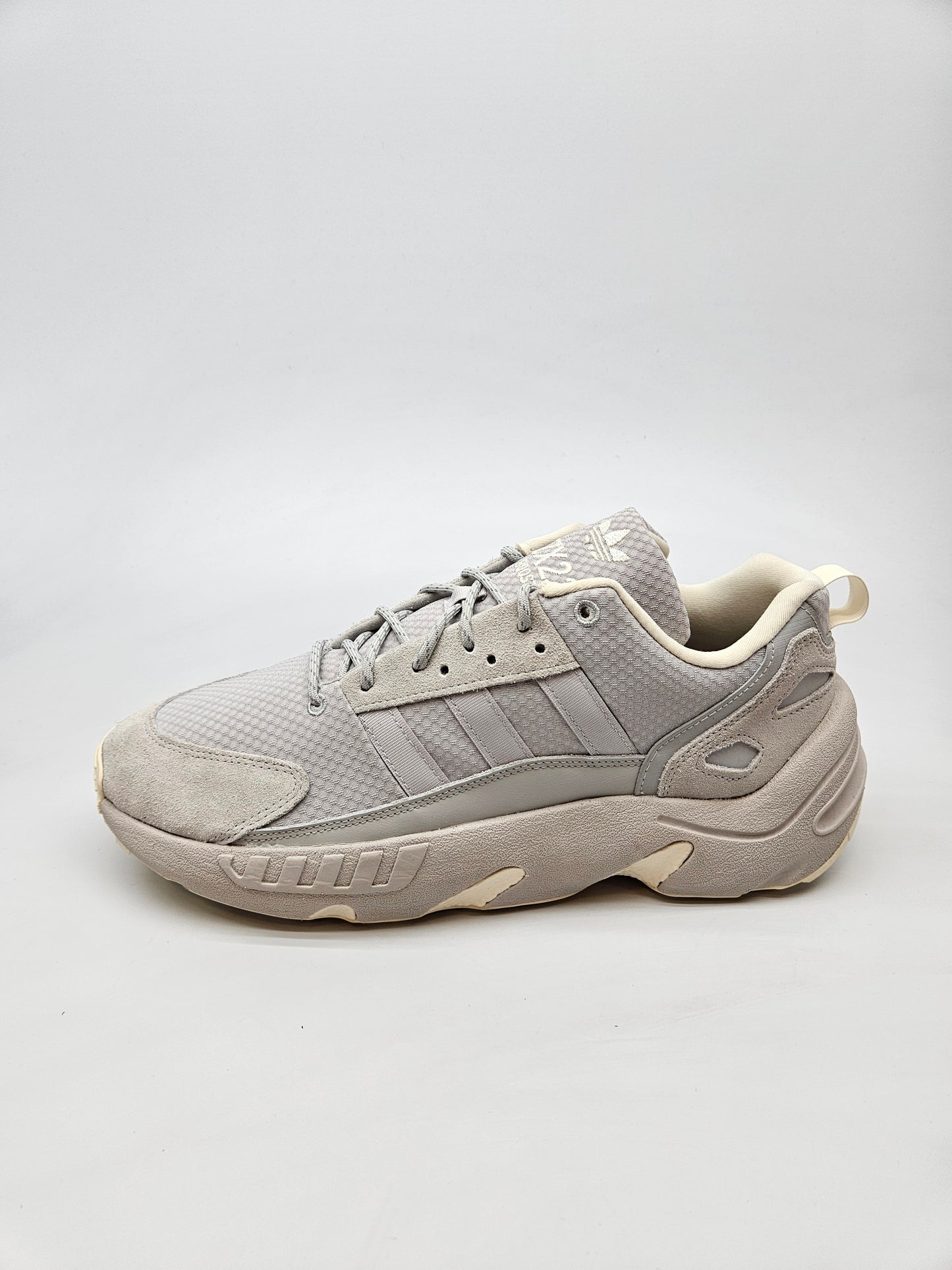 ADIDAS NOVI ORIGINAL PATIKI BR 46.5