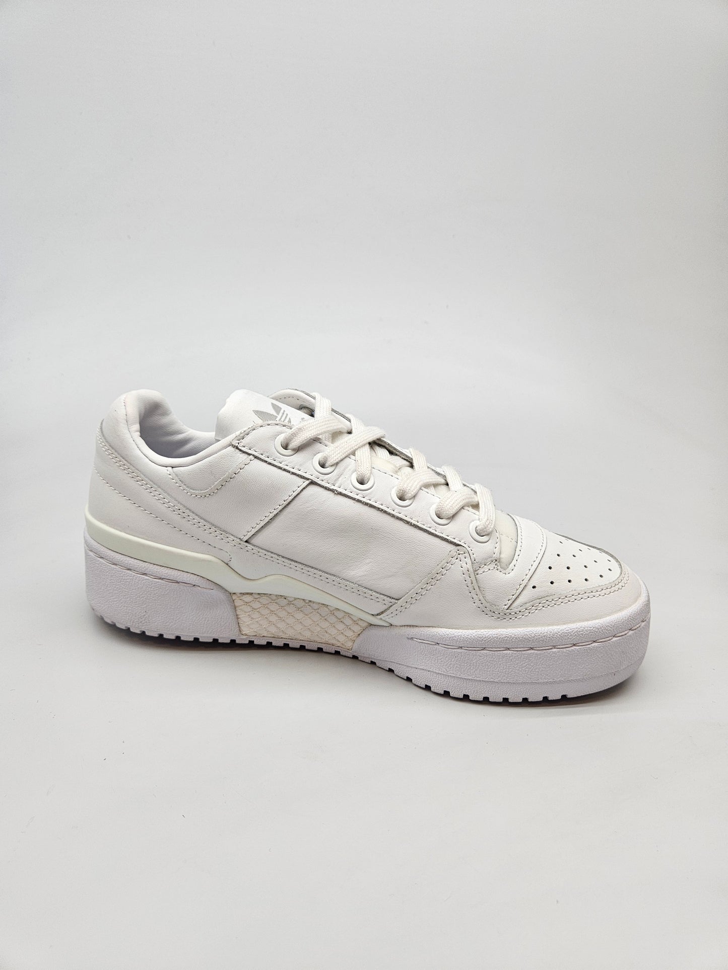 ADIDAS NOVI ORIGINAL PATIKI BR 38.5