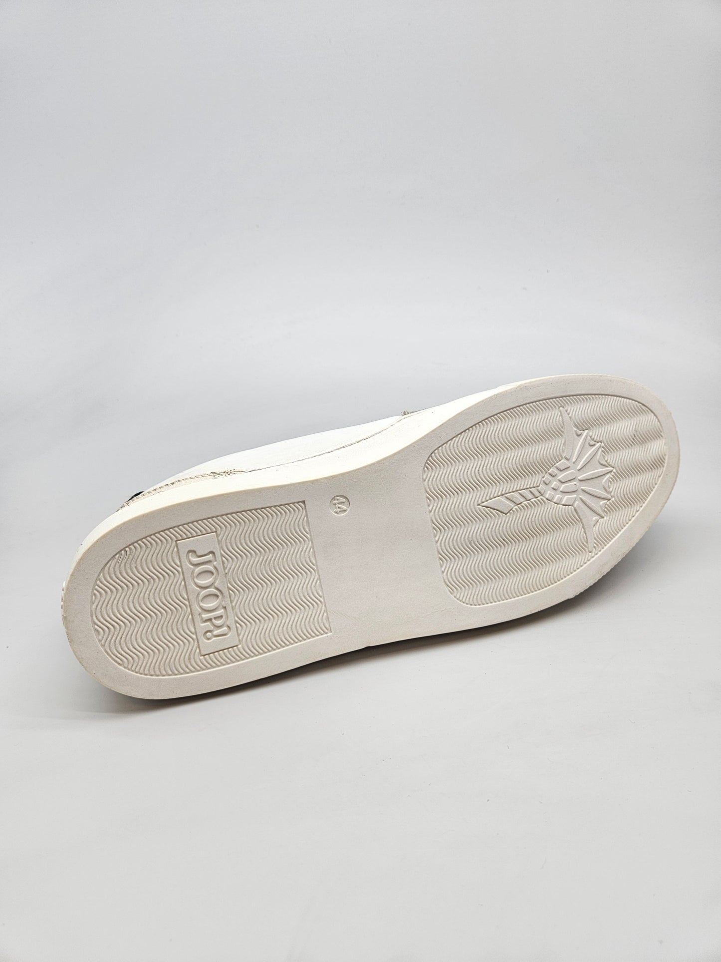 JOOP NOVI ORIGINAL PATIKI BR 44