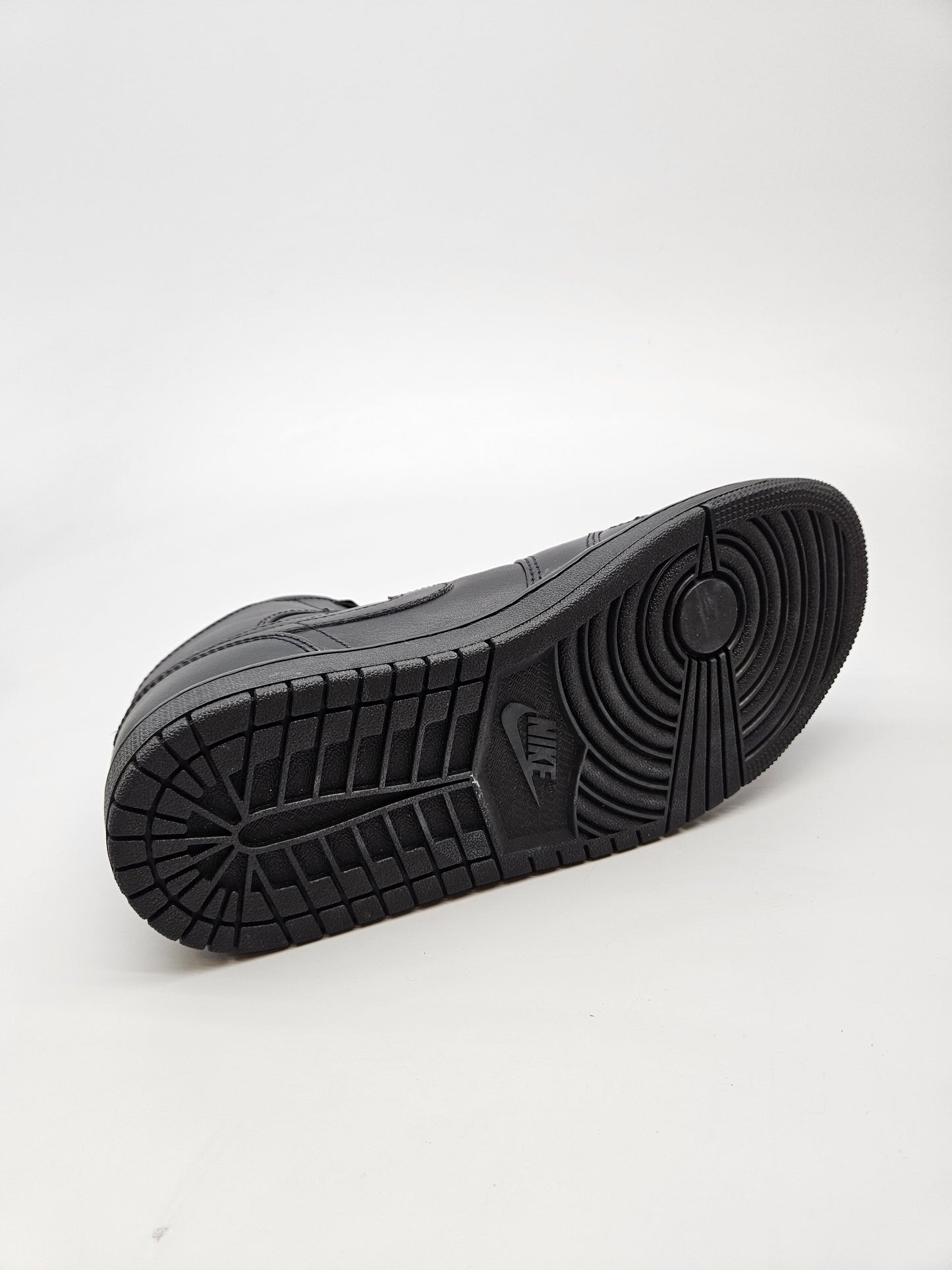 NIKE JORDAN NOVI ORIGINAL PATIKI BR 40.5