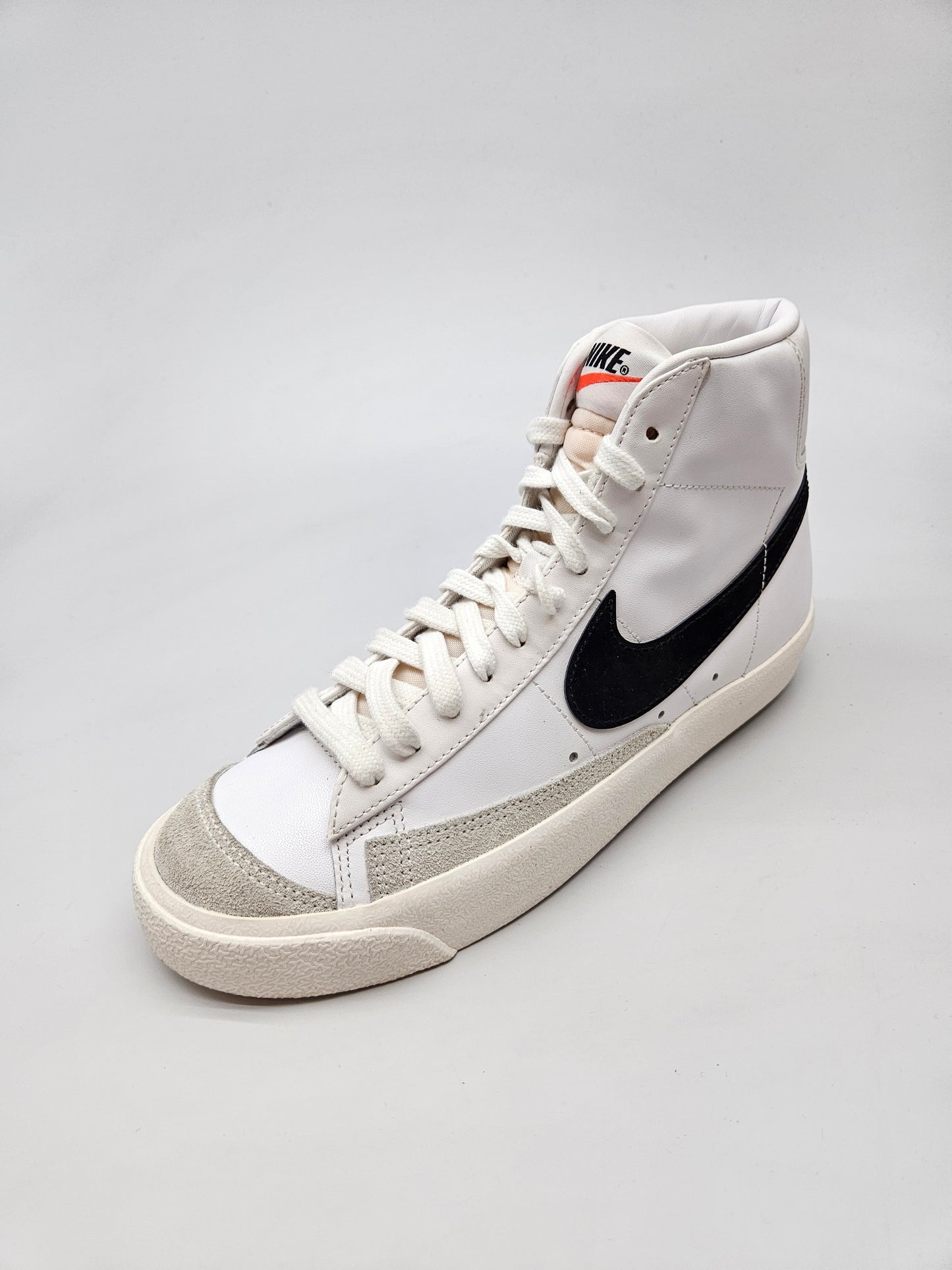 NIKE NOVI ORIGINAL PATIKI BR 39