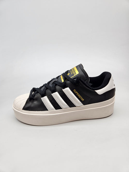 ADIDAS NOVI ORIGINAL PATIKI BR 40