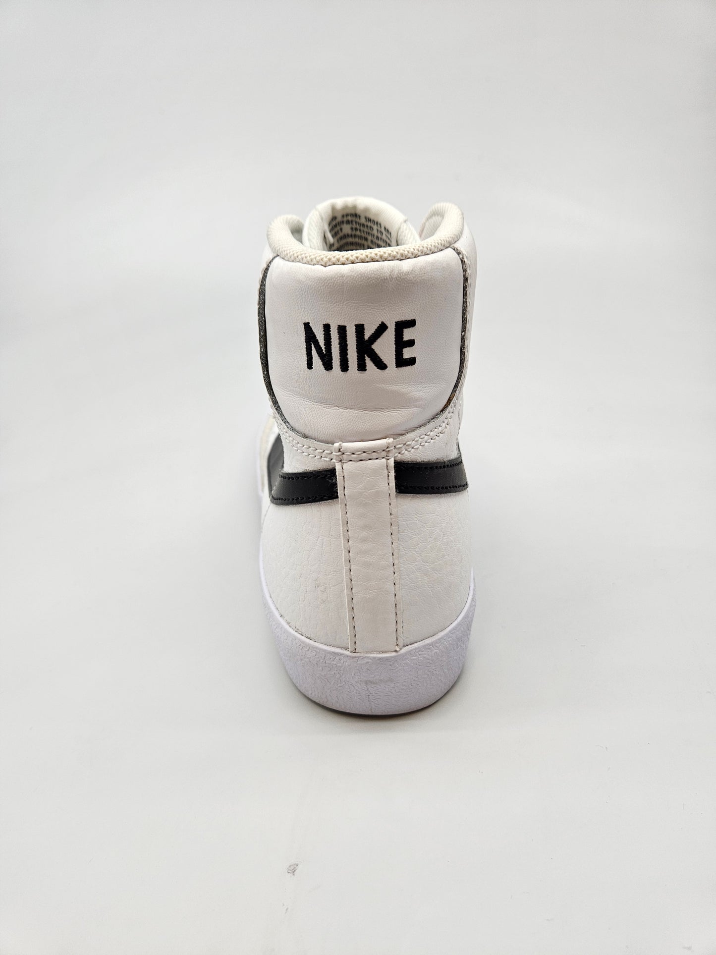 NIKE NOVI ORIGINAL PATIKI BR 38.5