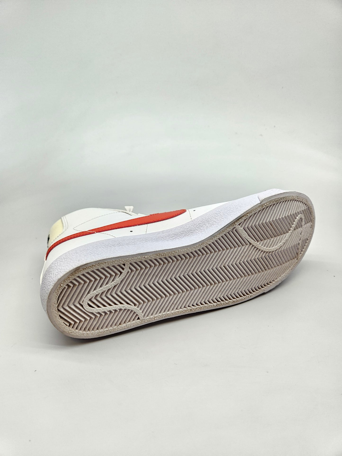 NIKE NOVI ORIGINAL PATIKI BR 38