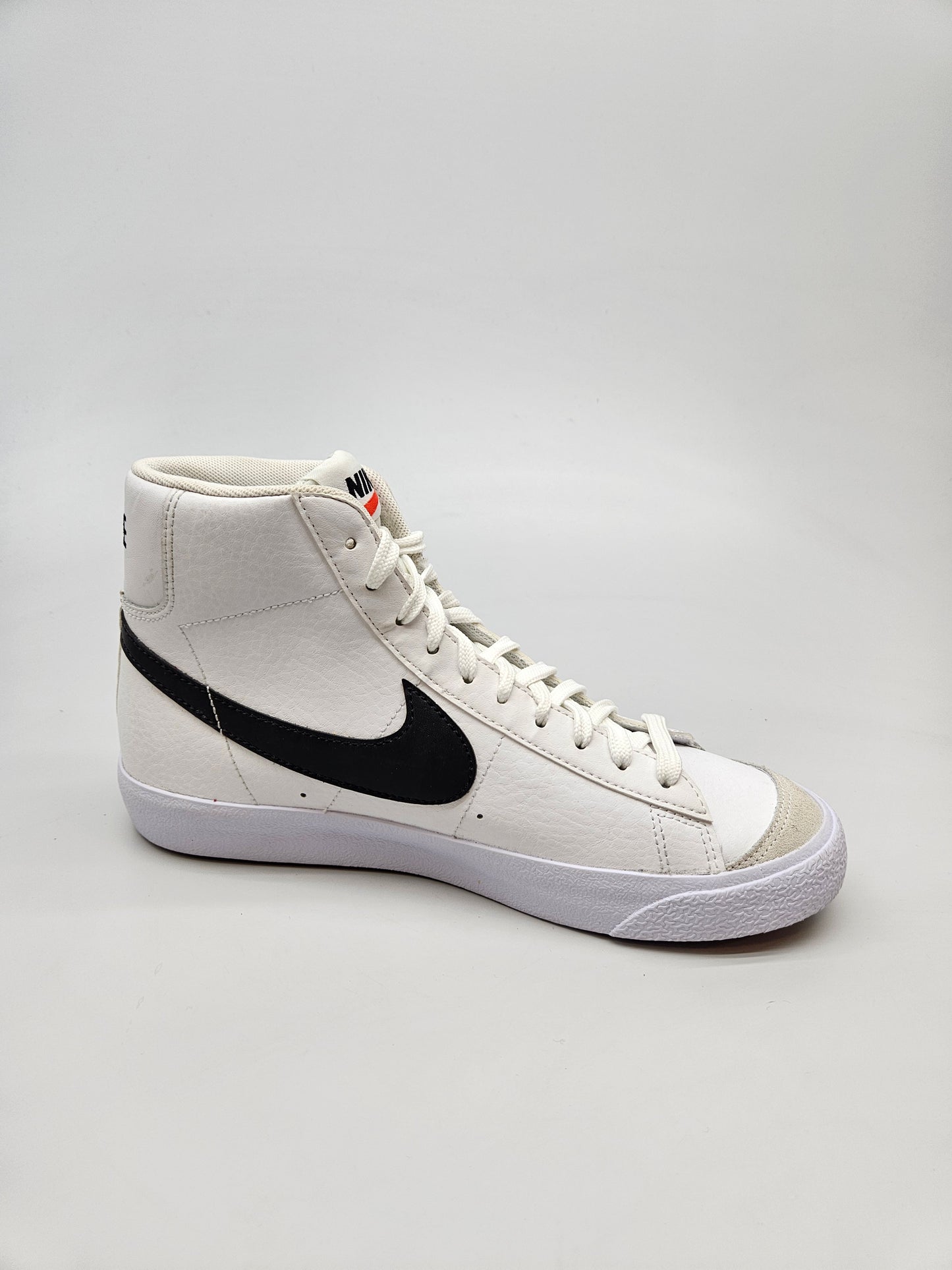 NIKE NOVI ORIGINAL PATIKI BR 40