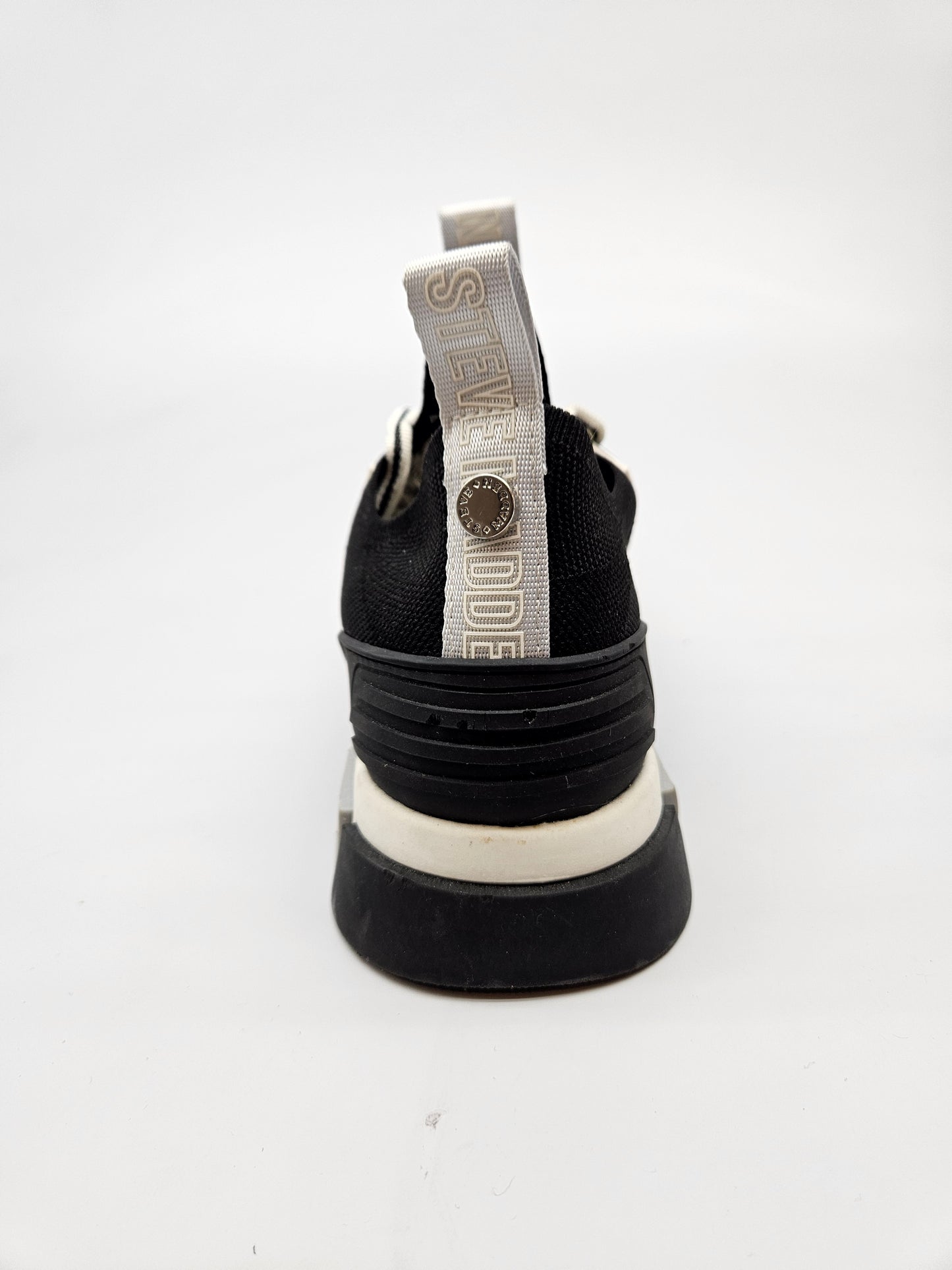 STEVE MADDEN NOVI ORIGINAL PATIKI BR 38