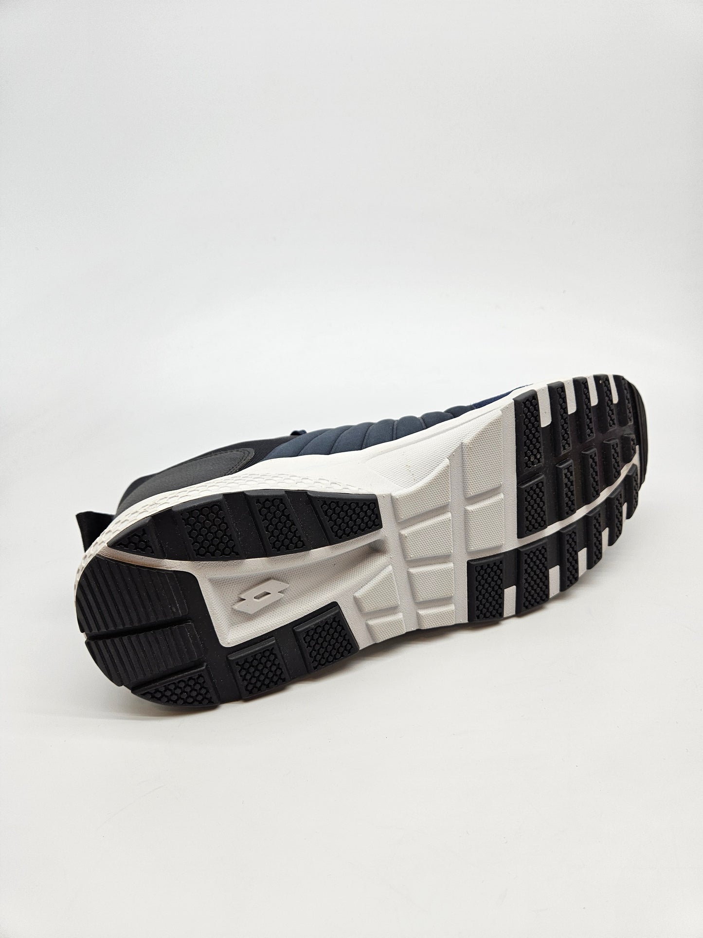 LOTTO ORIGINAL NOVI PATIKI BR 46